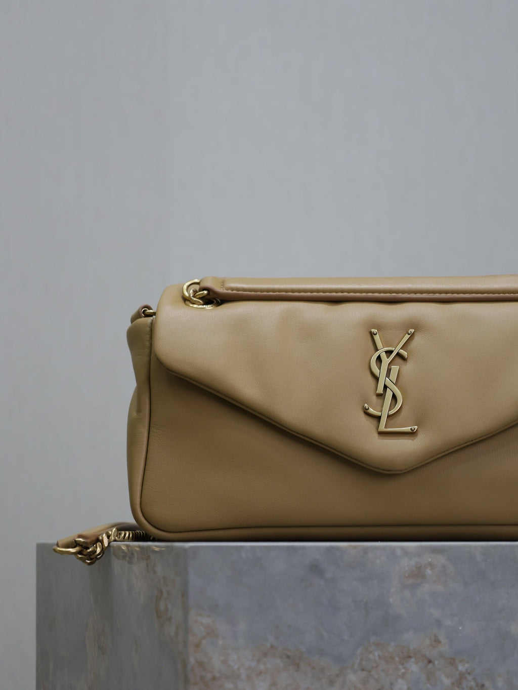 SAINT LAURENT YSL 25S CALYPSO HANDBAG 26 IN LIGHT BROWN LAMBSKIN GOLD HARDWRE