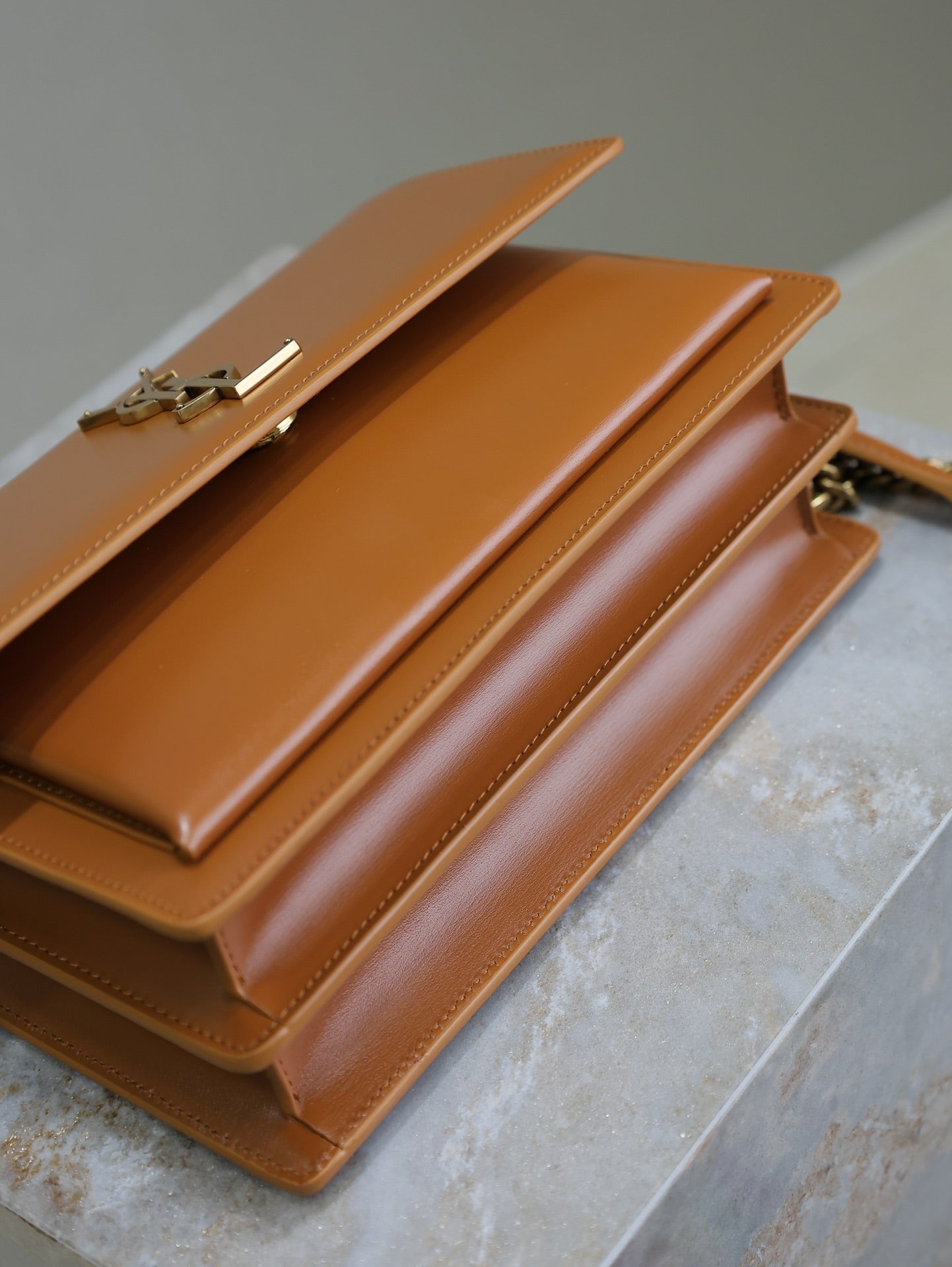 SAINT LAURENT YSL 25S SUNSET BAG 22 IN DARK CARAMEL CALFSKIN GOLD HARDWARE
