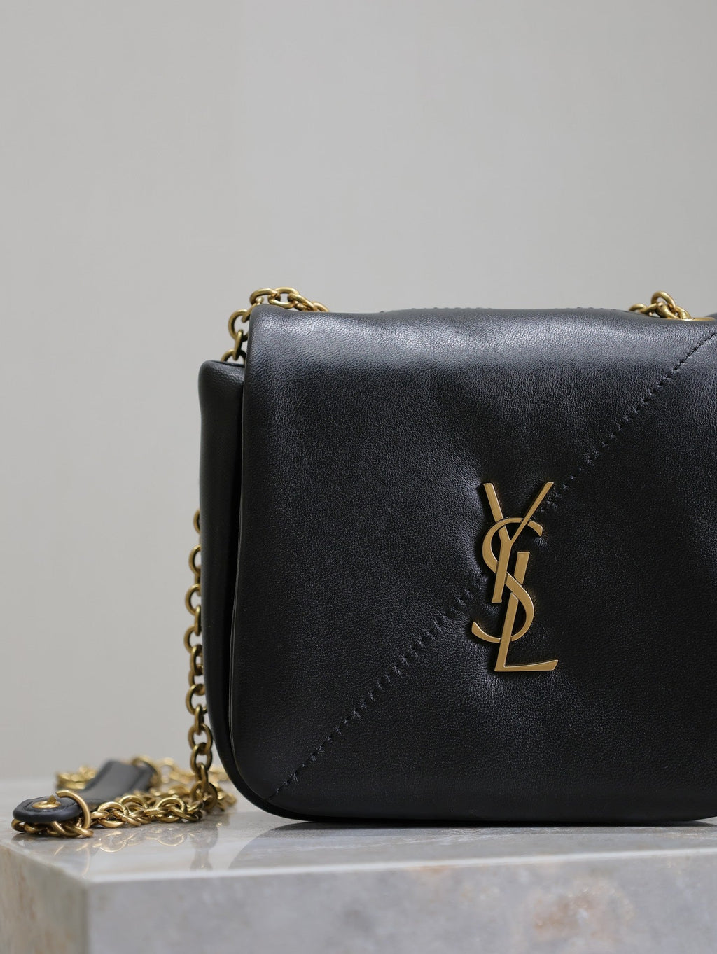 SAINT LAURENT YSL 25S JAMIE CUBE 16 IN BLACK CALFSKIN
