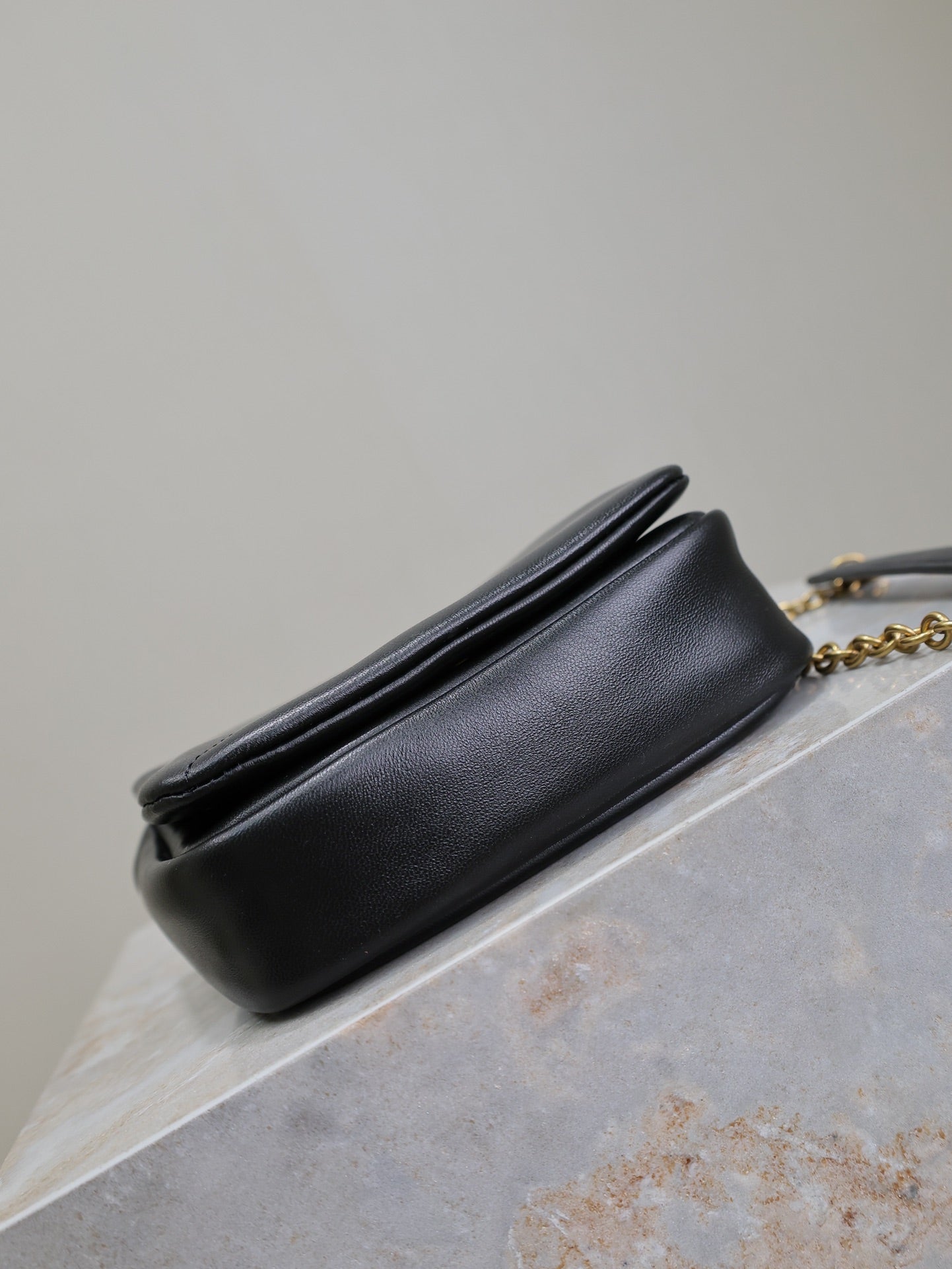 SAINT LAURENT YSL 25S JAMIE CUBE 16 IN BLACK CALFSKIN