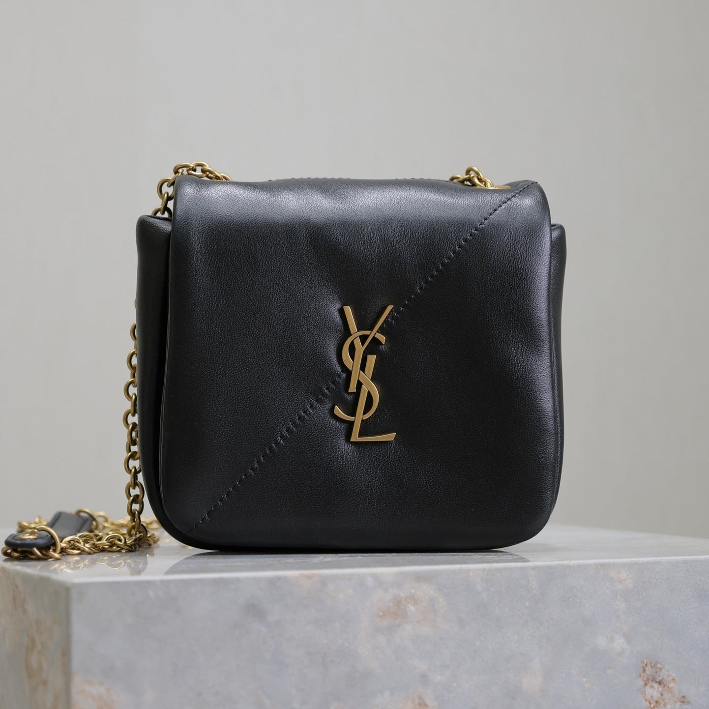 SAINT LAURENT YSL 25S JAMIE CUBE 16 IN BLACK CALFSKIN