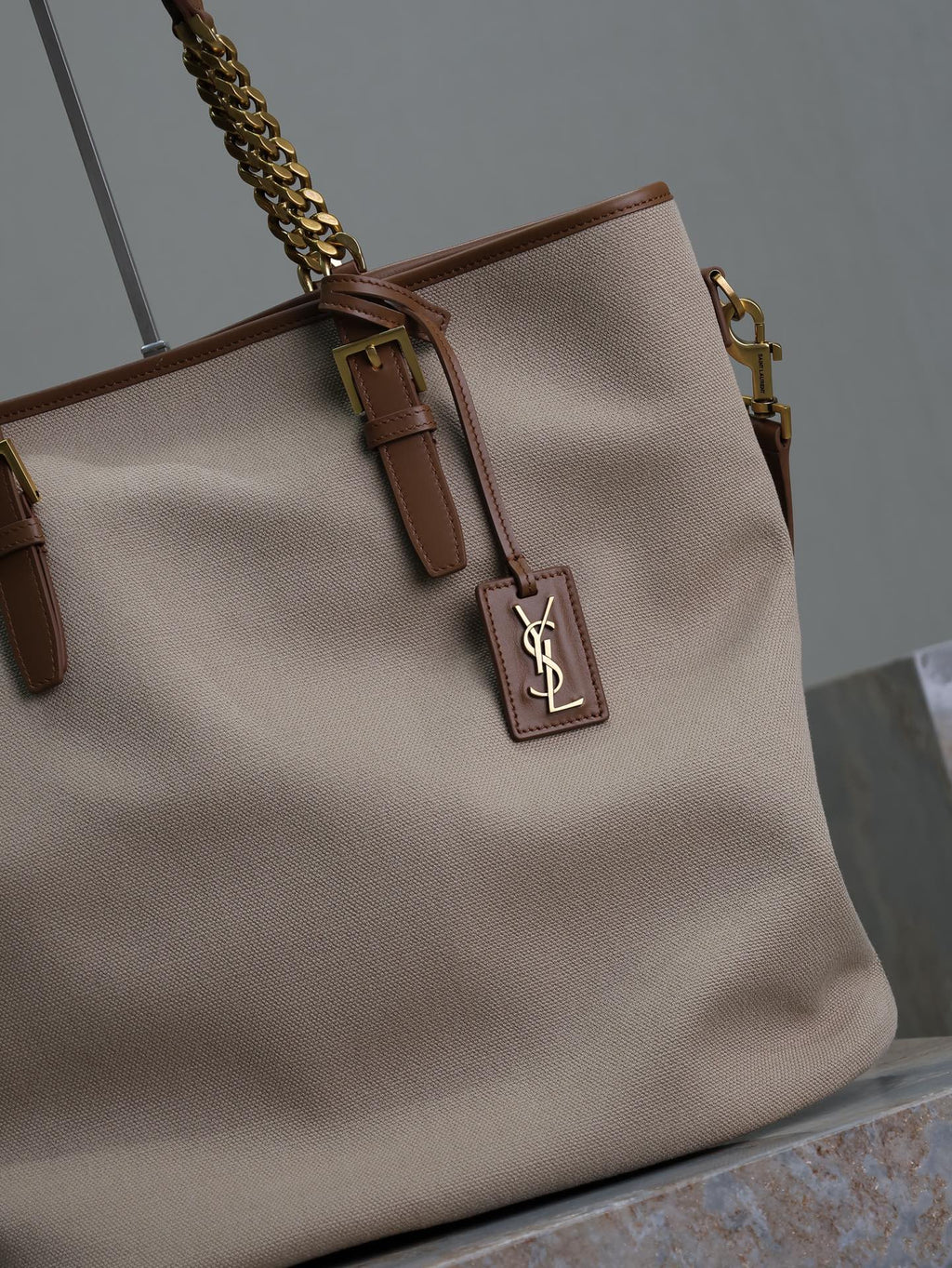 SAINT LAURENT TOTE BAG 38 IN WHITE CANVAS AND BROWN LEATHER TRIM GOLD HARDWARE