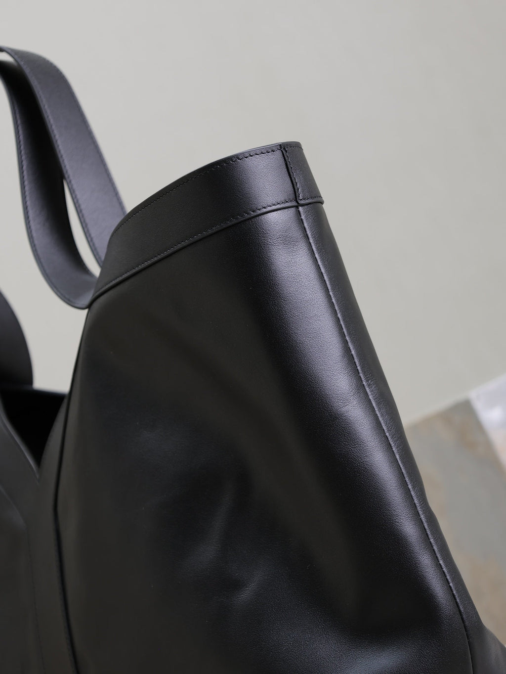 SAINT LAURENT TOTE BAG 50 IN BLACK CALFSKIN