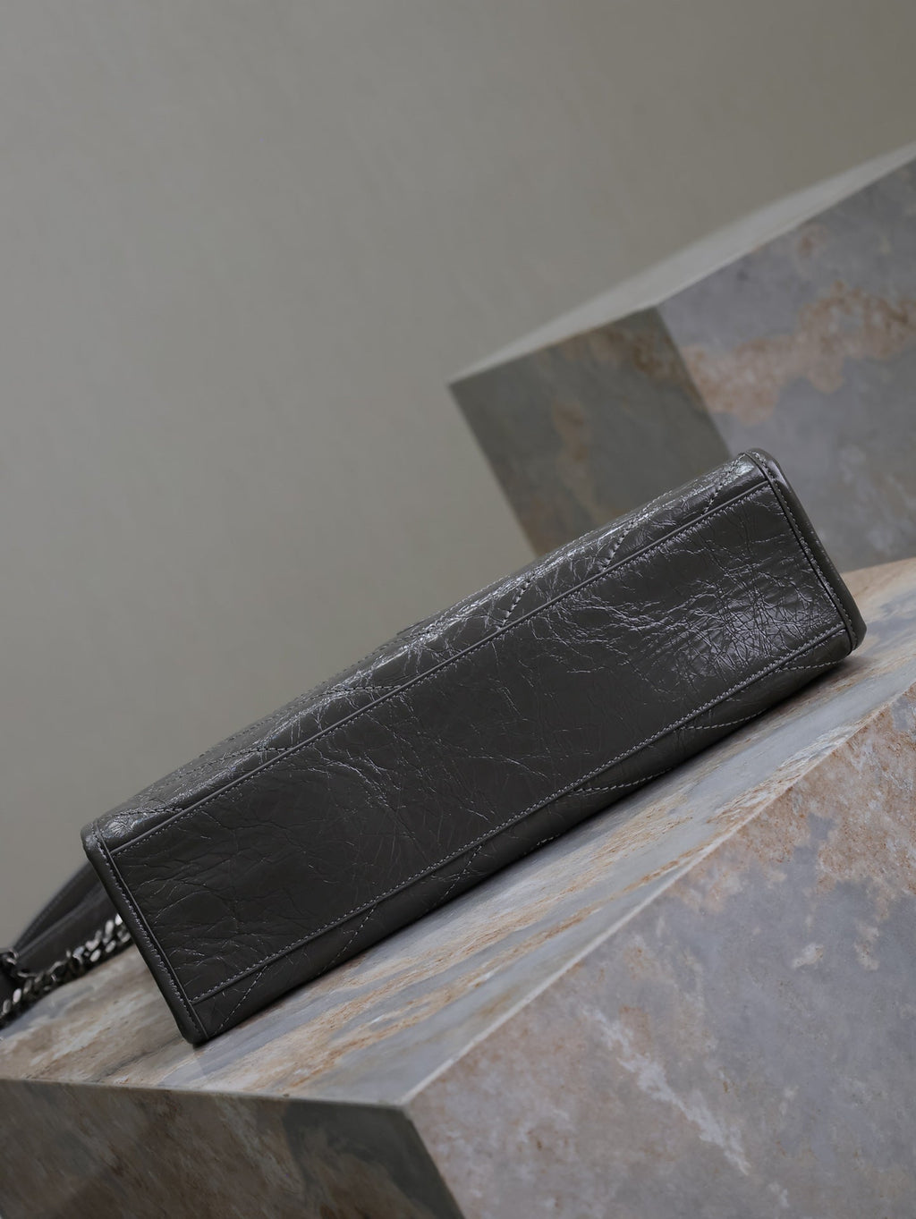 SAINT LAURENT NIKI SHOPPING BAG 33 IN GRAY CRUMPLED CALFSKIN