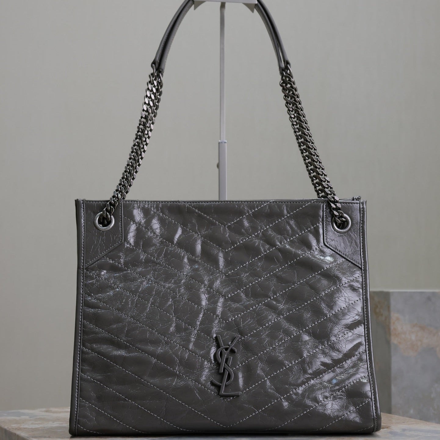 SAINT LAURENT NIKI SHOPPING BAG 33 IN GRAY CRUMPLED CALFSKIN