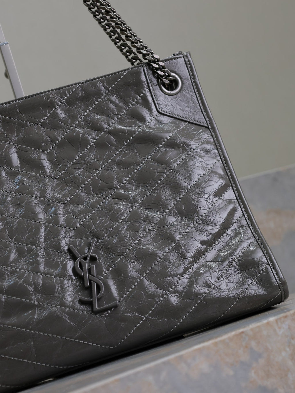 SAINT LAURENT NIKI SHOPPING BAG 33 IN GRAY CRUMPLED CALFSKIN