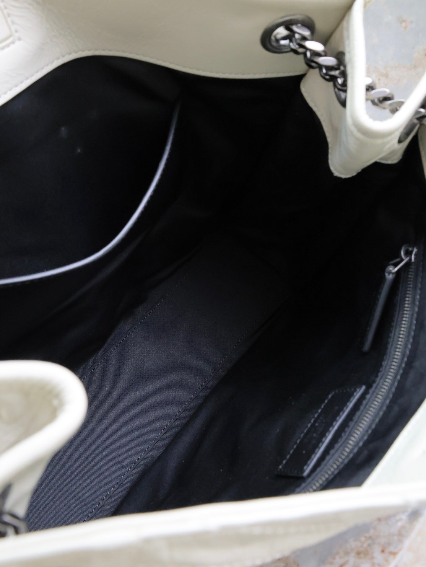 SAINT LAURENT NIKI SHOPPING BAG 33 IN WHITE CRUMPLED CALFSKIN