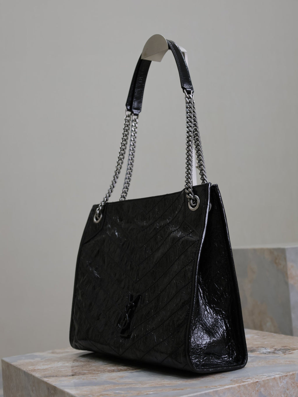SAINT LAURENT NIKI SHOPPING BAG 33 IN BLACK CRUMPLED CALFSKIN SILVER HARDWARE