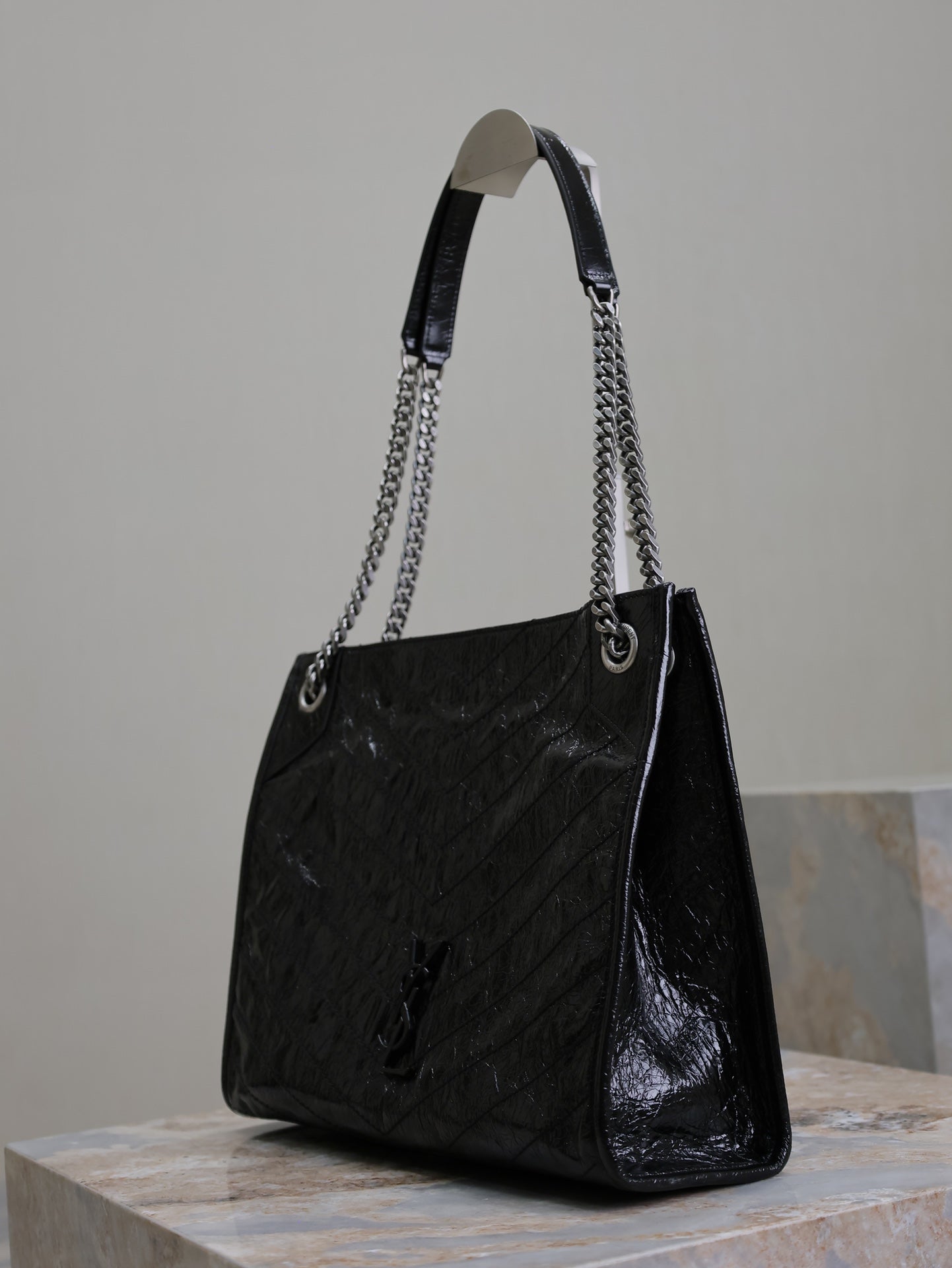 SAINT LAURENT NIKI SHOPPING BAG 33 IN BLACK CRUMPLED CALFSKIN SILVER HARDWARE