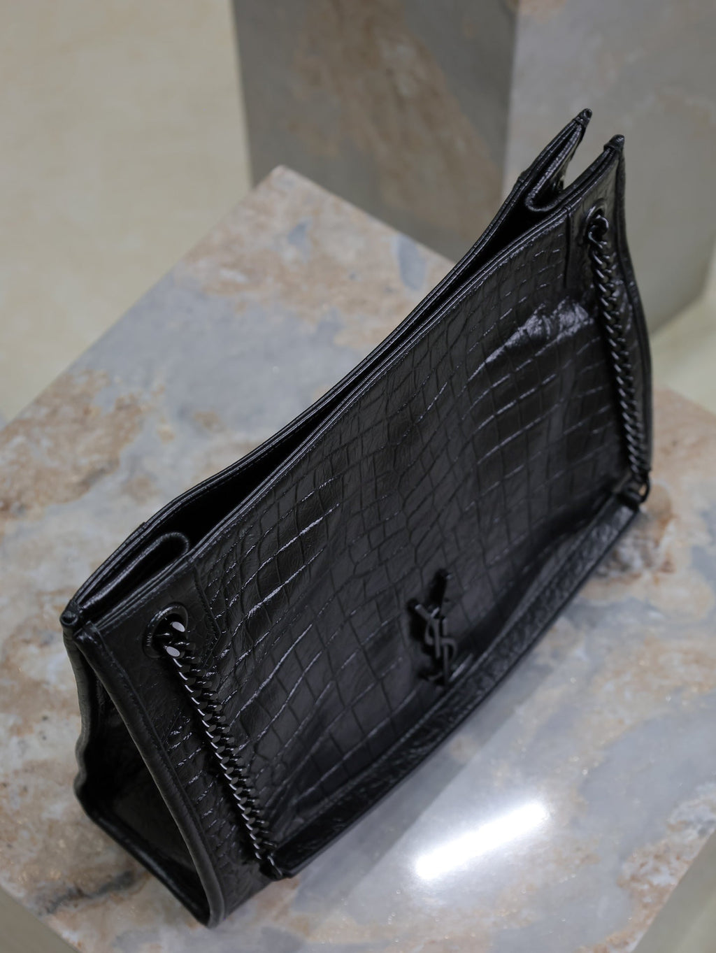 SAINT LAURENT NIKI SHOPPING BAG 33 IN BLACK CROCODILE-EMBOSSED CALFSKIN