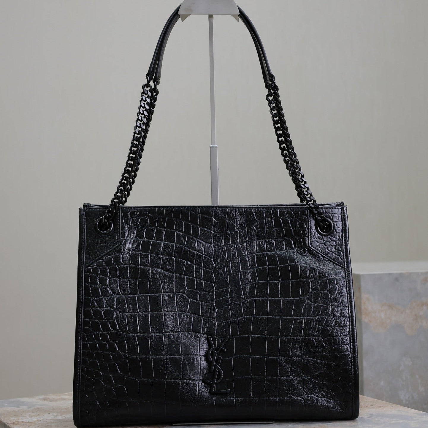 SAINT LAURENT NIKI SHOPPING BAG 33 IN BLACK CROCODILE-EMBOSSED CALFSKIN