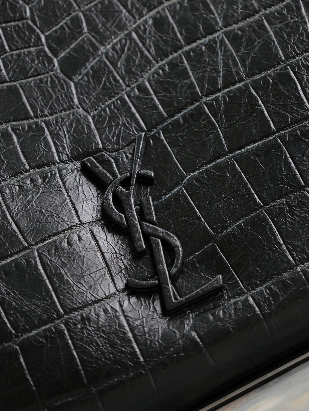 SAINT LAURENT NIKI SHOPPING BAG 33 IN BLACK CROCODILE-EMBOSSED CALFSKIN
