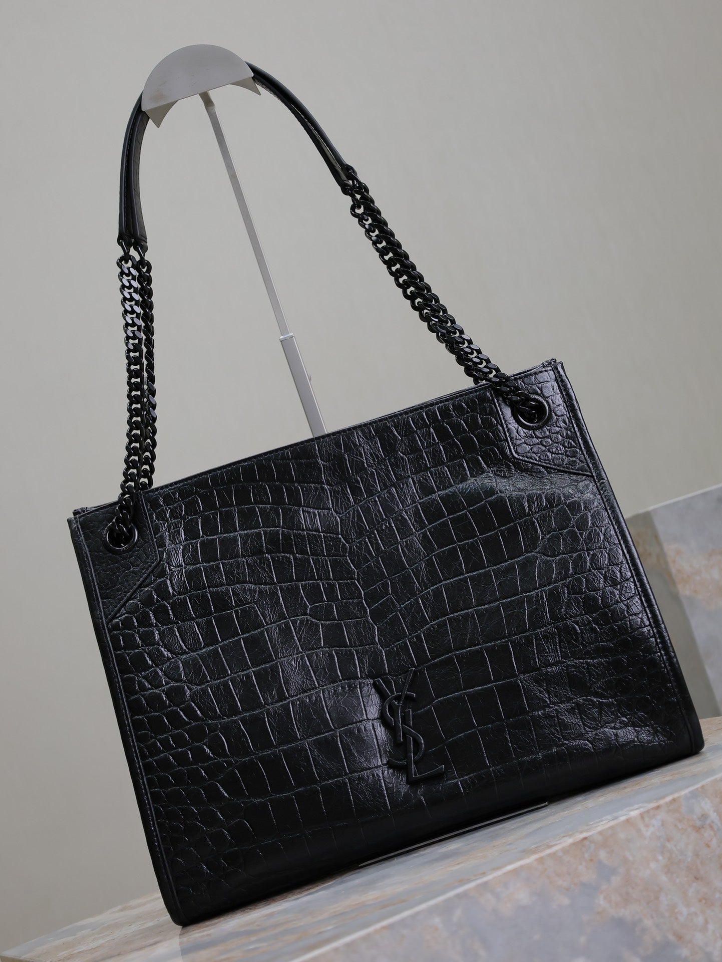 SAINT LAURENT NIKI SHOPPING BAG 33 IN BLACK CROCODILE-EMBOSSED CALFSKIN