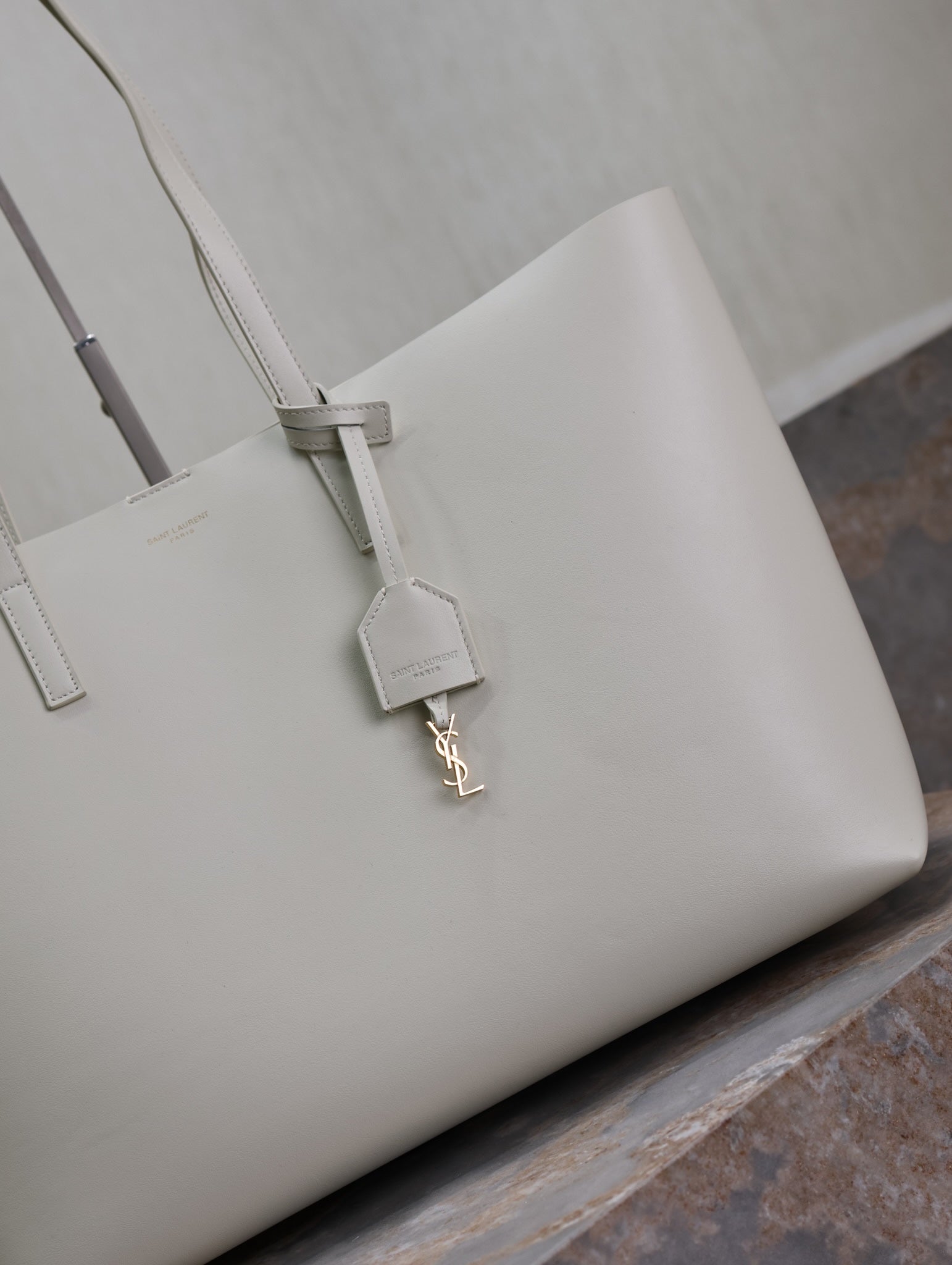 SAINT LAURENT SHOPPING TOTE BAG 38 IN WHITE CALFSKIN