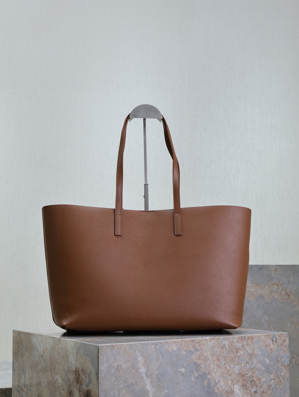 SAINT LAURENT SHOPPING TOTE BAG 38 IN RED BROWN CALFSKIN