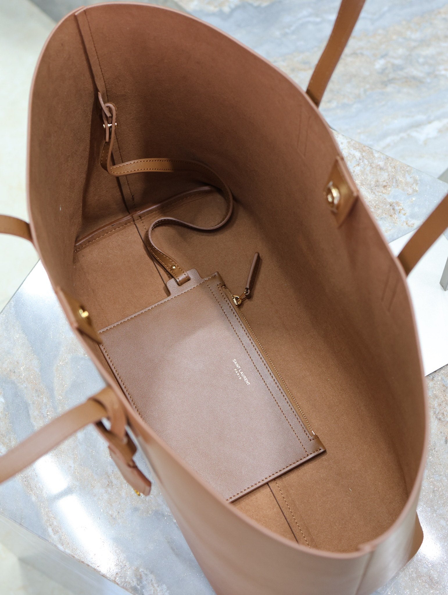 SAINT LAURENT SHOPPING TOTE BAG 38 IN RED BROWN CALFSKIN