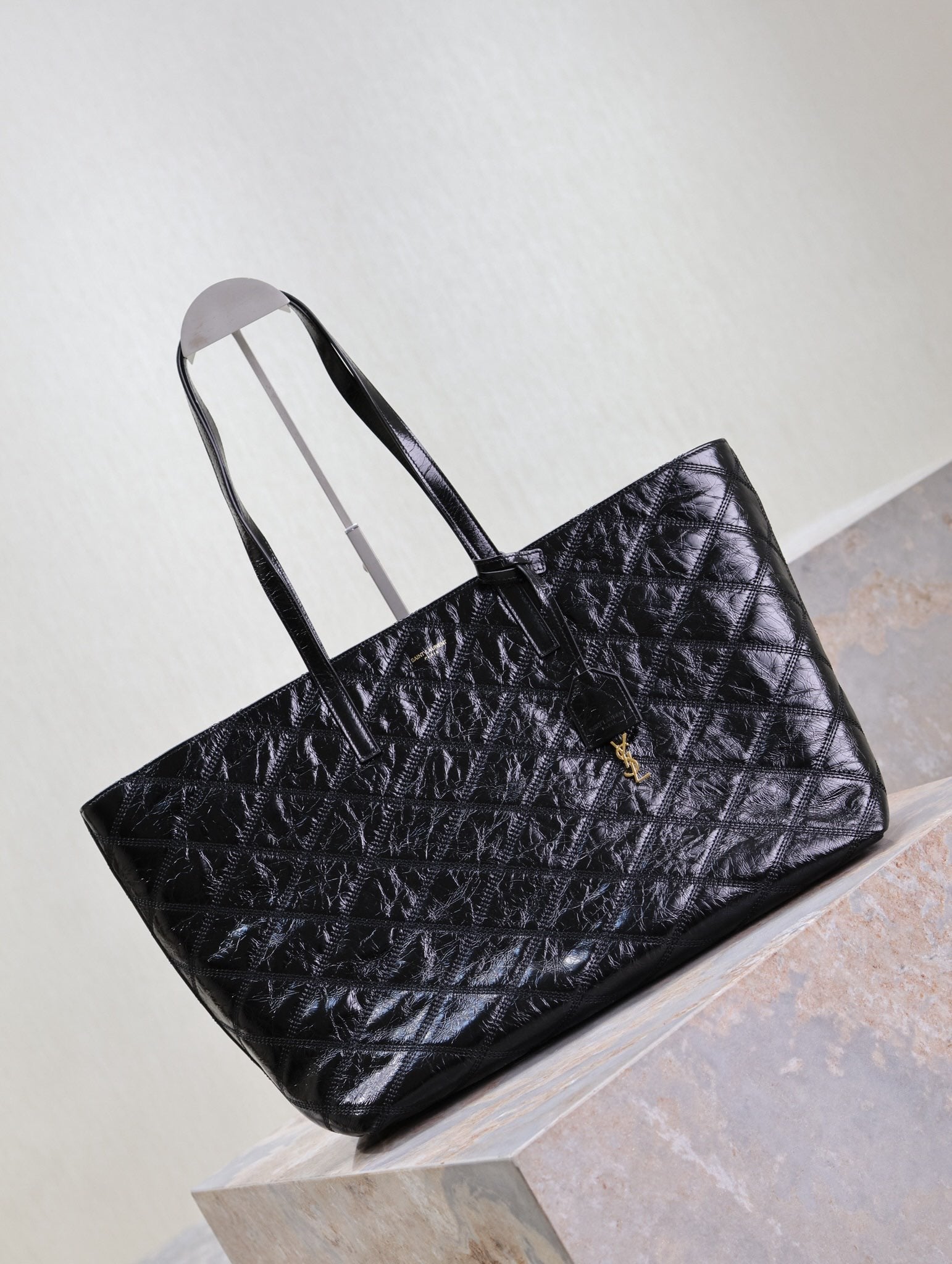 SAINT LAURENT SHOPPING TOTE BAG 38 IN BLACK CRUMPLED CALFSKIN