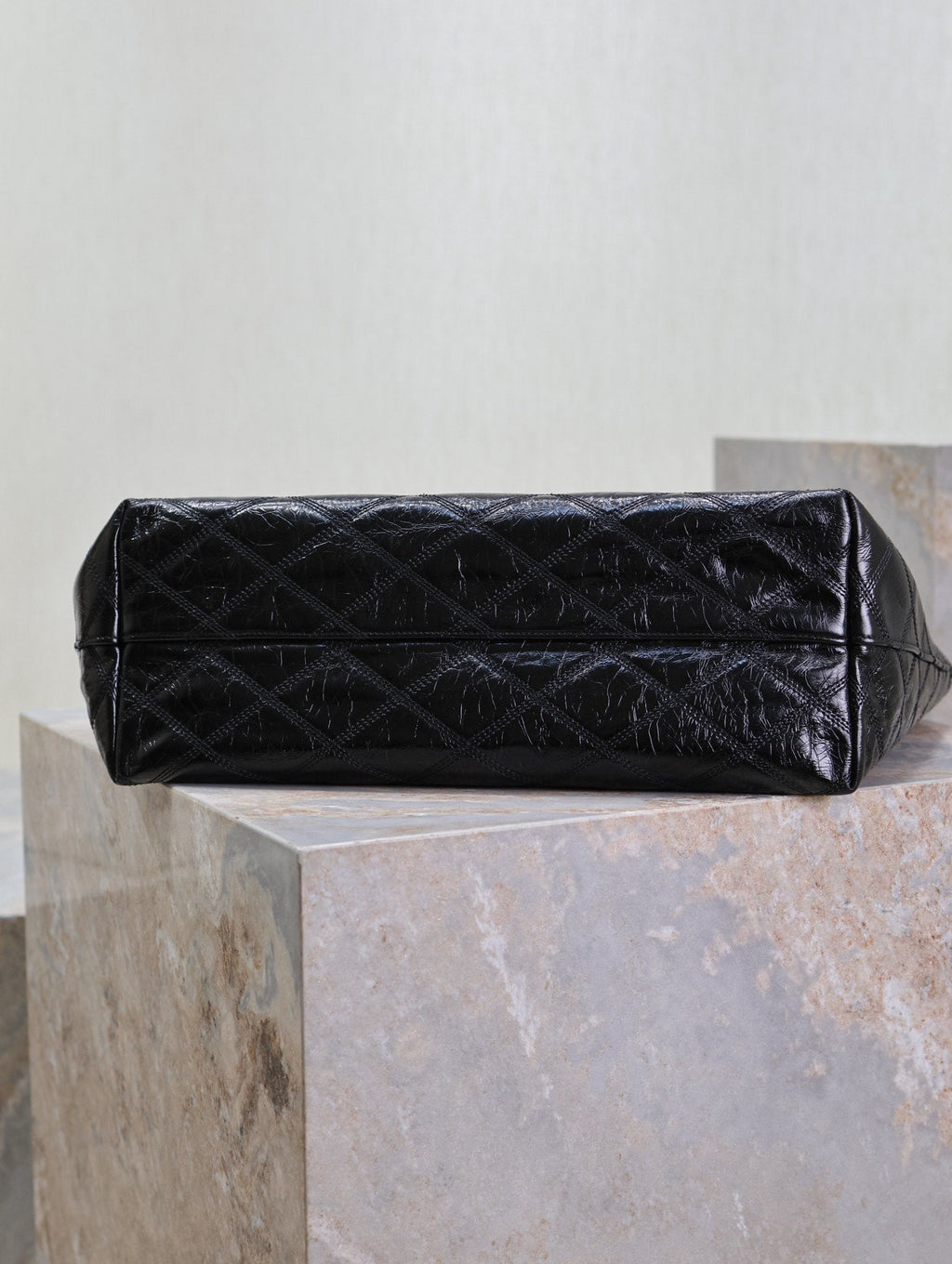 SAINT LAURENT SHOPPING TOTE BAG 38 IN BLACK CRUMPLED CALFSKIN