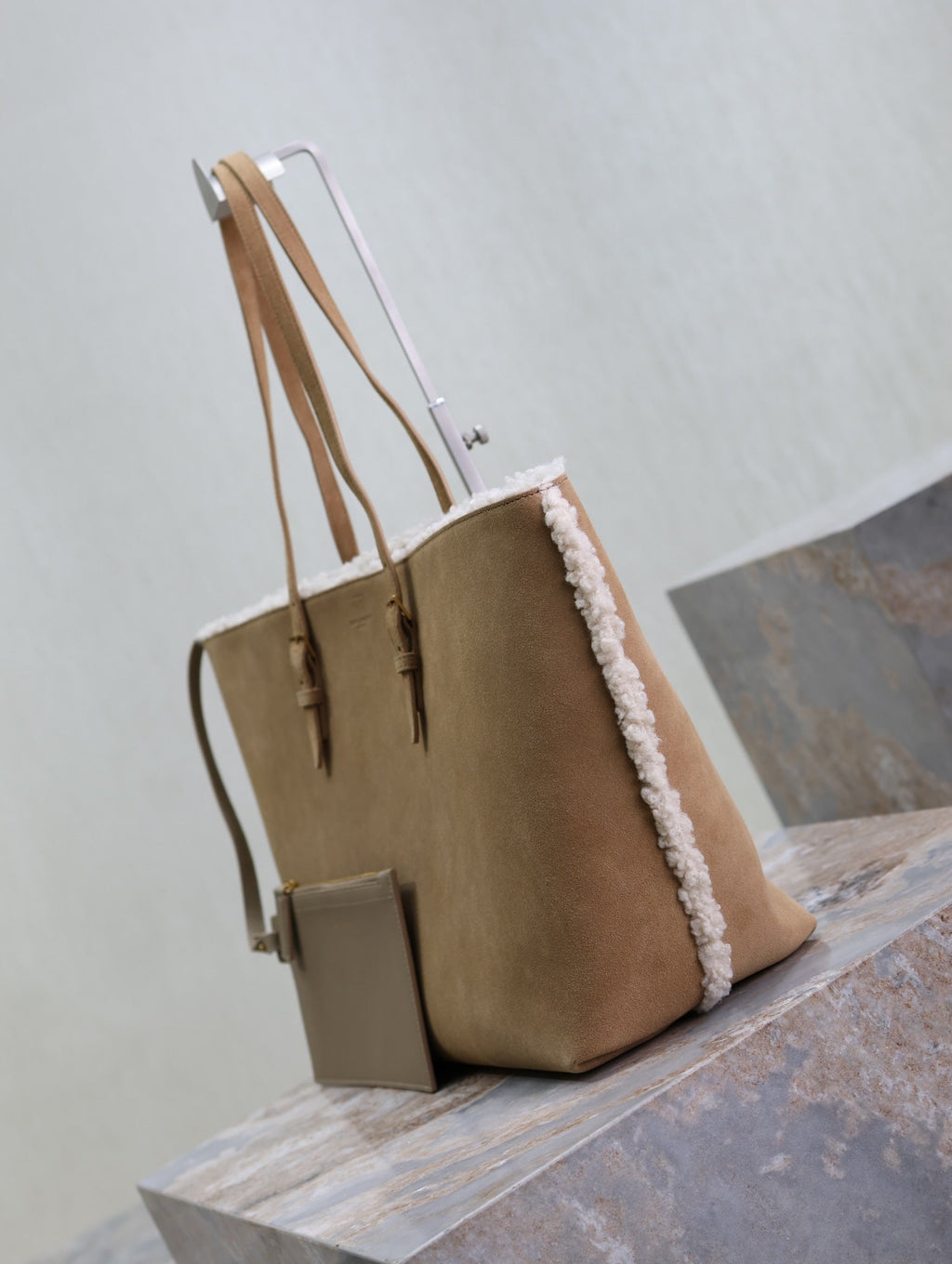 SAINT LAURENT SHOPPING TOTE BAG 38 IN TAN BROWN SUEDE AND WHITE SHEARLING TRIM