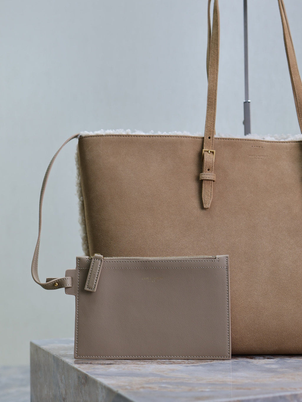 SAINT LAURENT SHOPPING TOTE BAG 38 IN TAN BROWN SUEDE AND WHITE SHEARLING TRIM