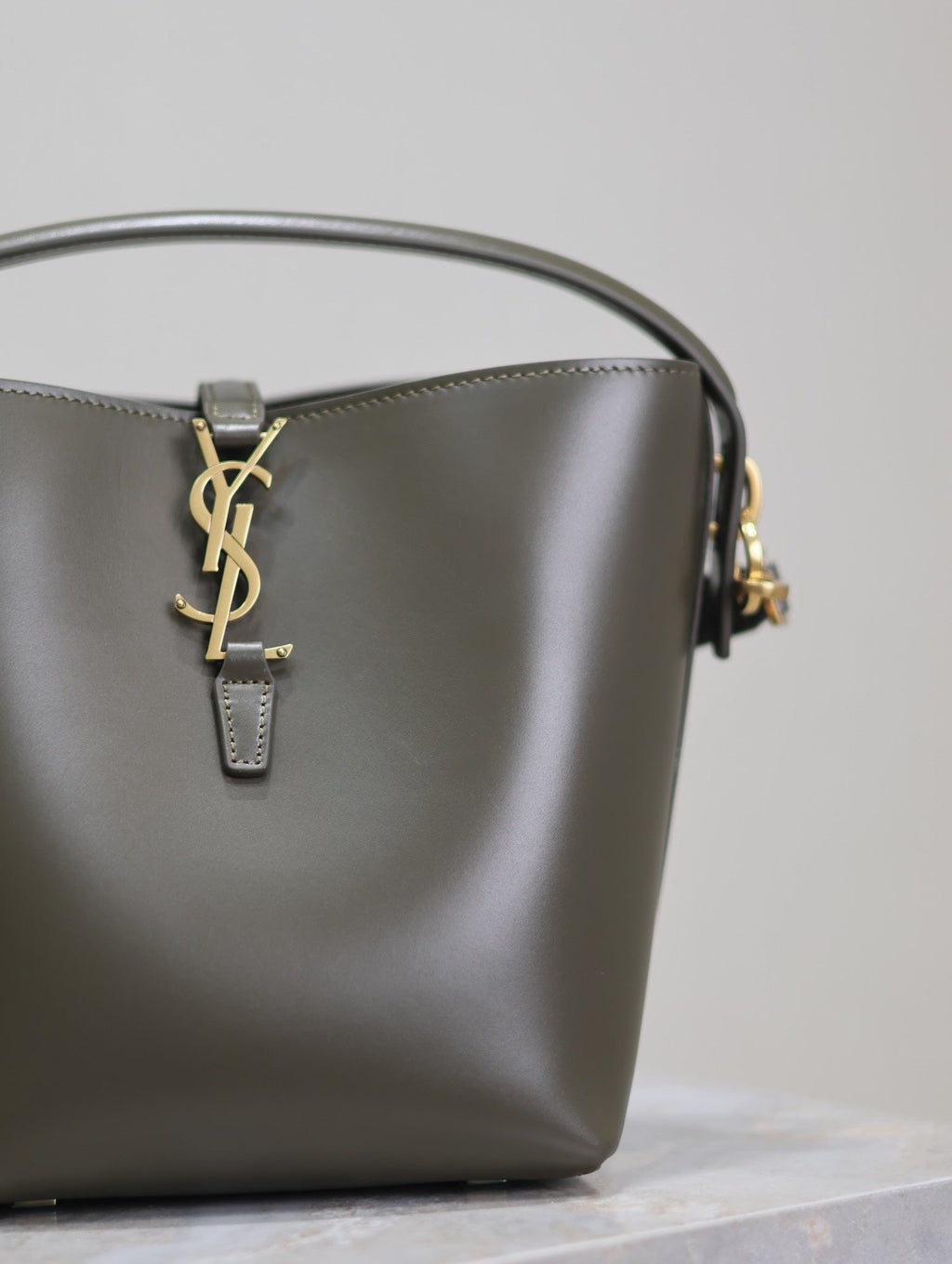 SAINT LAURENT YSL 25S LE 37 MINI 20 IN DARK OLIVE CALFSKIN GOLD HARDWRE