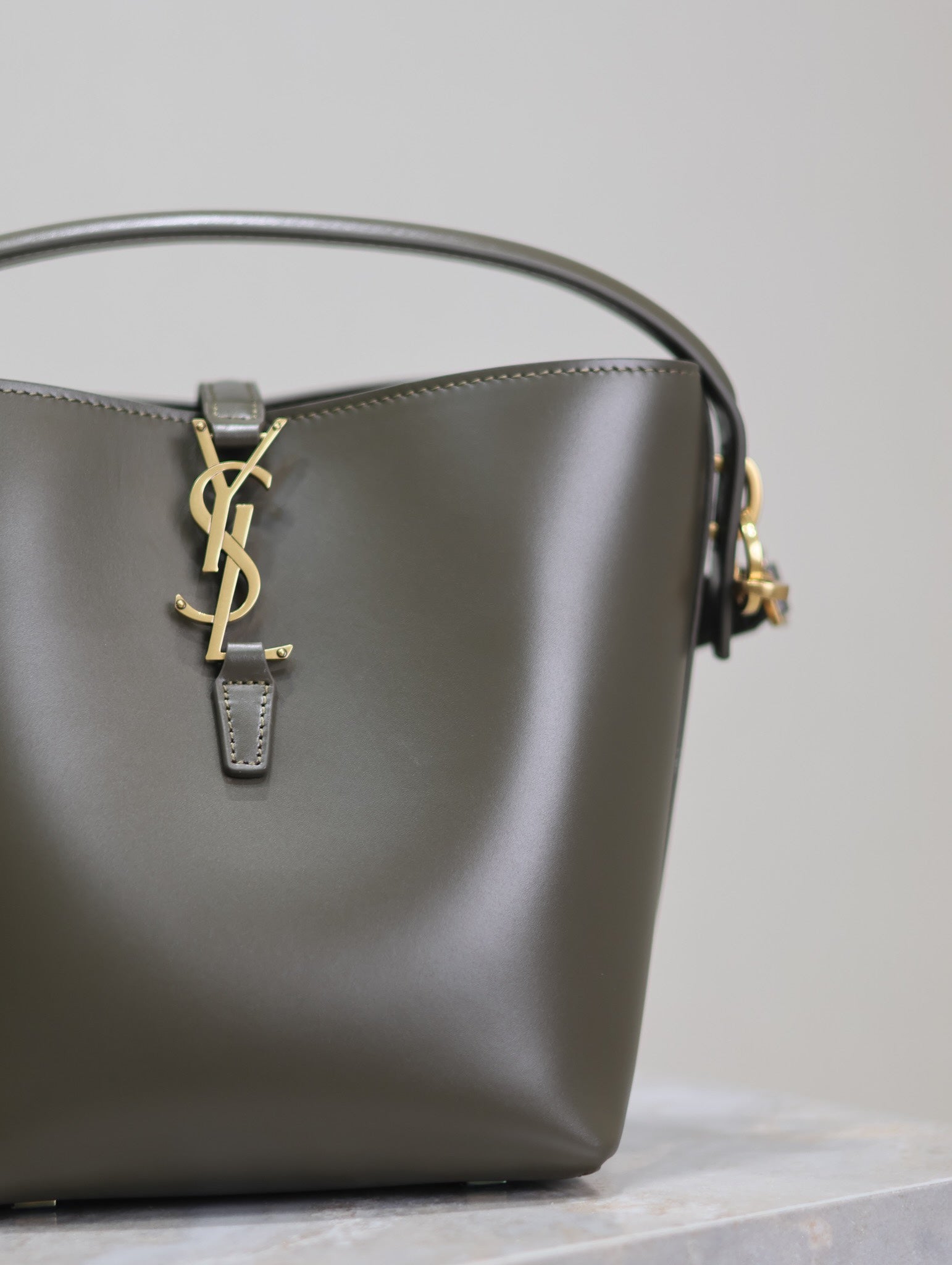 SAINT LAURENT YSL 25S LE 37 MINI 20 IN DARK OLIVE CALFSKIN GOLD HARDWRE