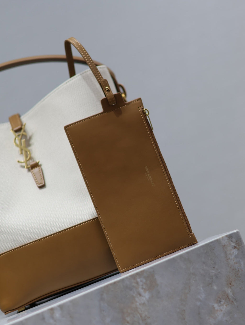 SAINT LAURENT YSL 25S LE 5 À 7 BUCKET 26 IN CREAM BROWN CALFSKIN AND CANVAS GOLD HARDWRE