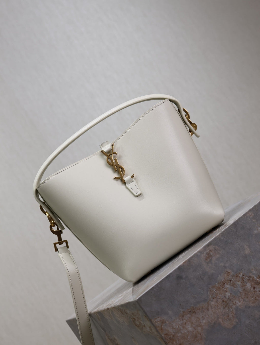 SAINT LAURENT YSL 25S LE 37 BAG 20 IN DUSTY GRAY CALFSKIN GOLD HARDWRE