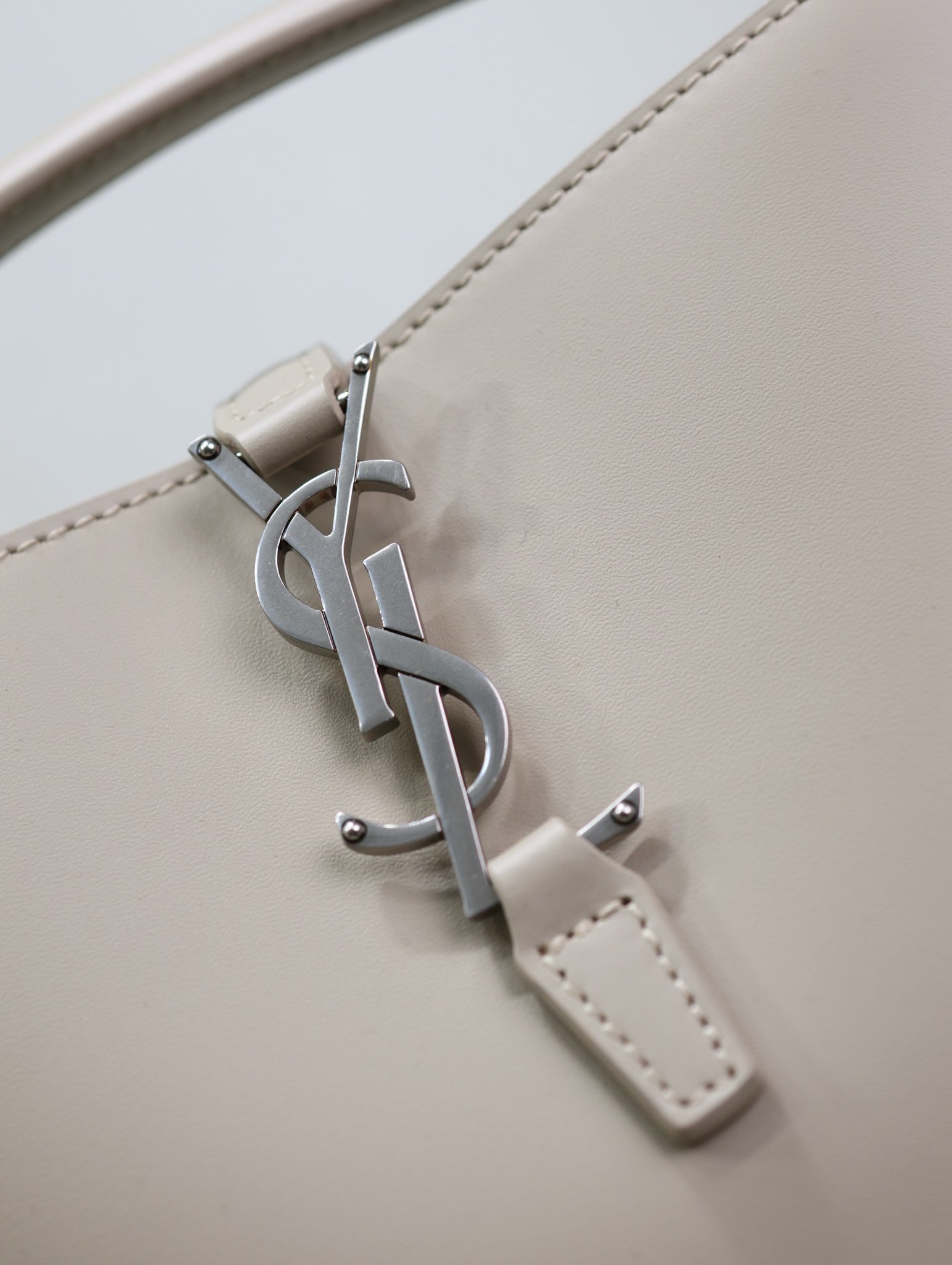 SAINT LAURENT YSL 25S LE 37 BAG 20 IN DUSTY GRAY CALFSKIN SILVER HARDWRE