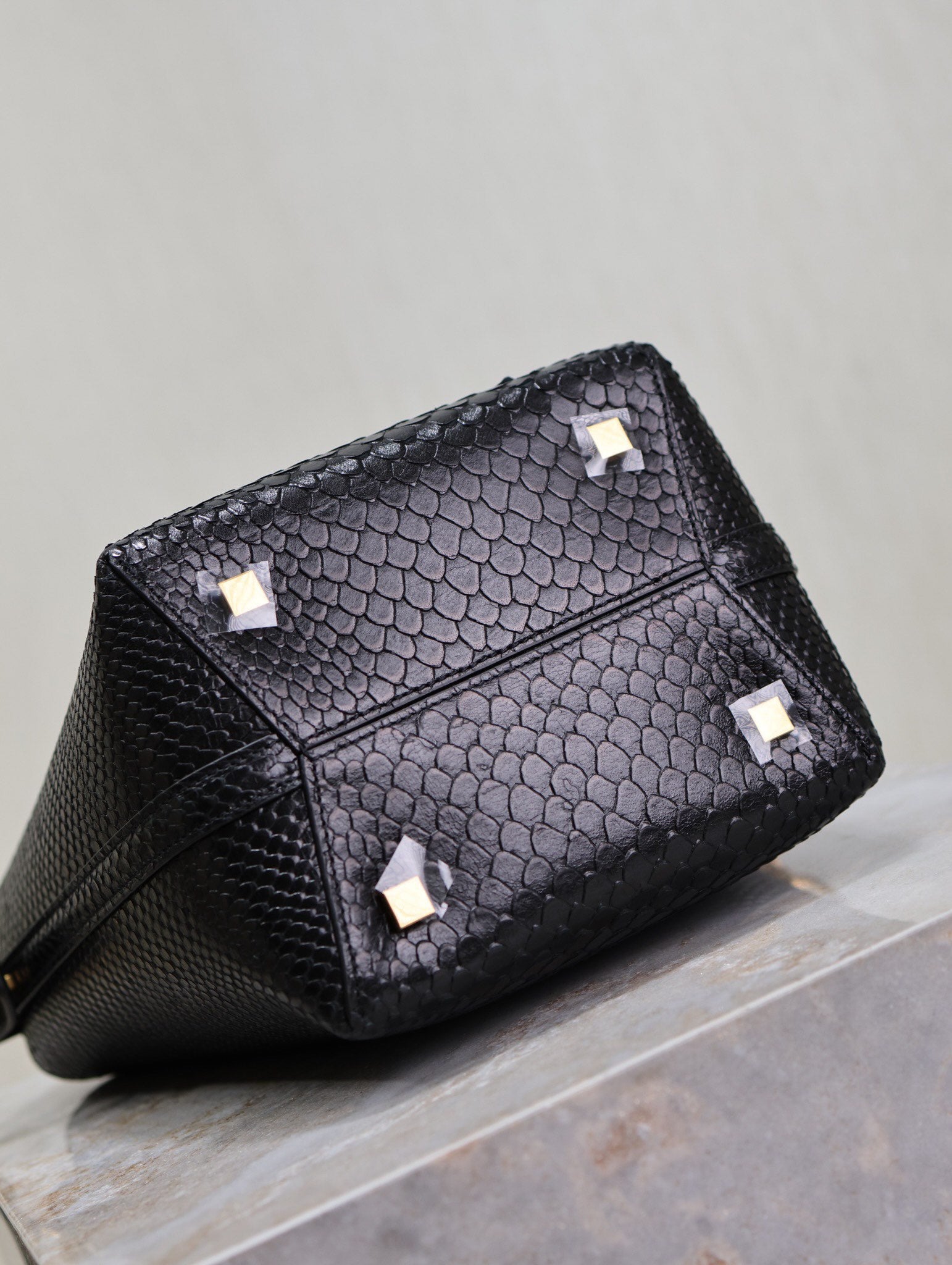 SAINT LAURENT YSL 25S LE 37 20 IN BLACK SNAKE EMBOSSED CALFSKIN GOLD HARDWARE