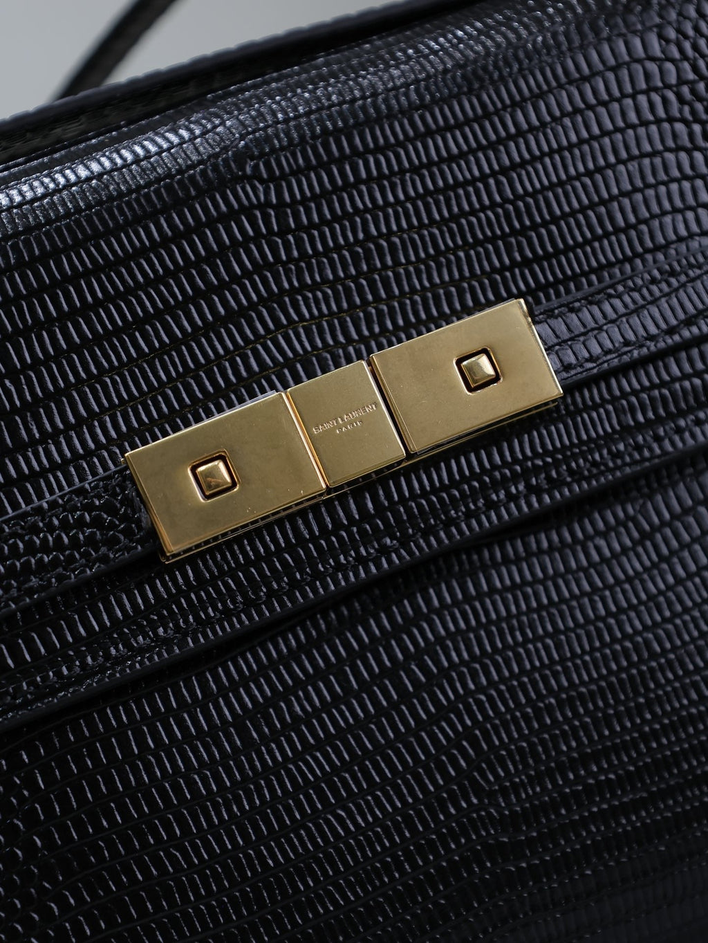 SAINT LAURENT YSL 25S MINI MANHATTAN 19 IN BLACK SHINY CROCODILE CALFSKIN GOLD HARDWRE