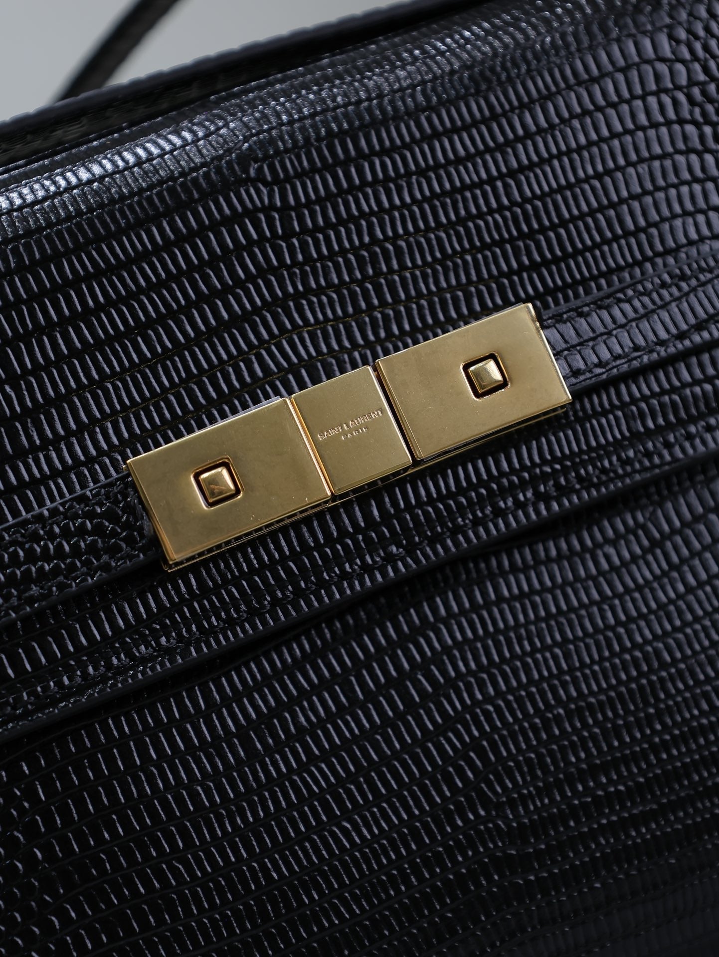 SAINT LAURENT YSL 25S MINI MANHATTAN 19 IN BLACK SHINY CROCODILE CALFSKIN GOLD HARDWRE