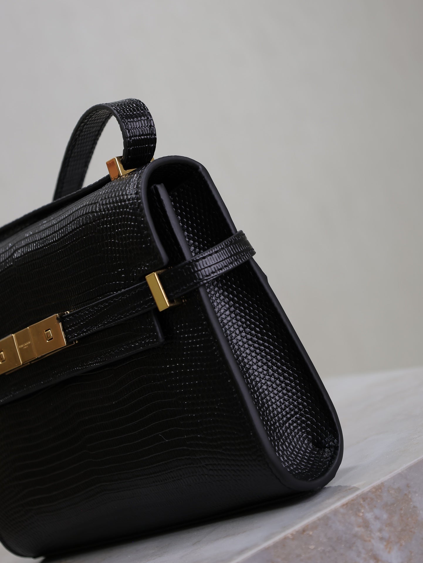SAINT LAURENT YSL 25S MINI MANHATTAN 19 IN BLACK SHINY CROCODILE CALFSKIN GOLD HARDWRE