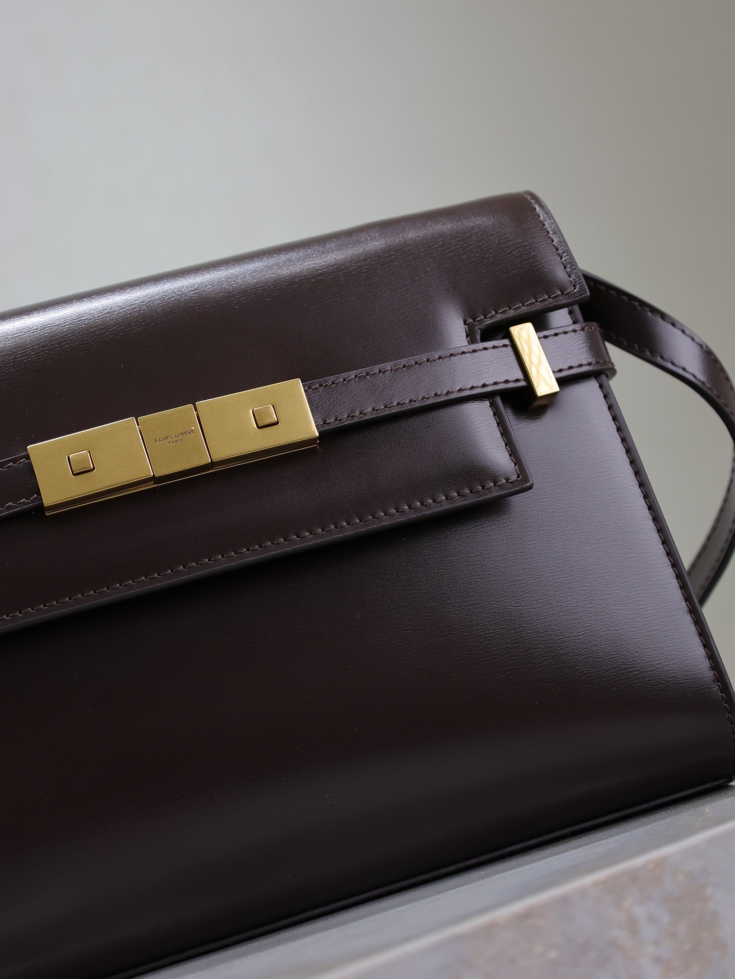 SAINT LAURENT YSL 25S MANHATTAN SMALL 24 IN ROUGE CABERNET CALFSKIN GOLD HARDWRE