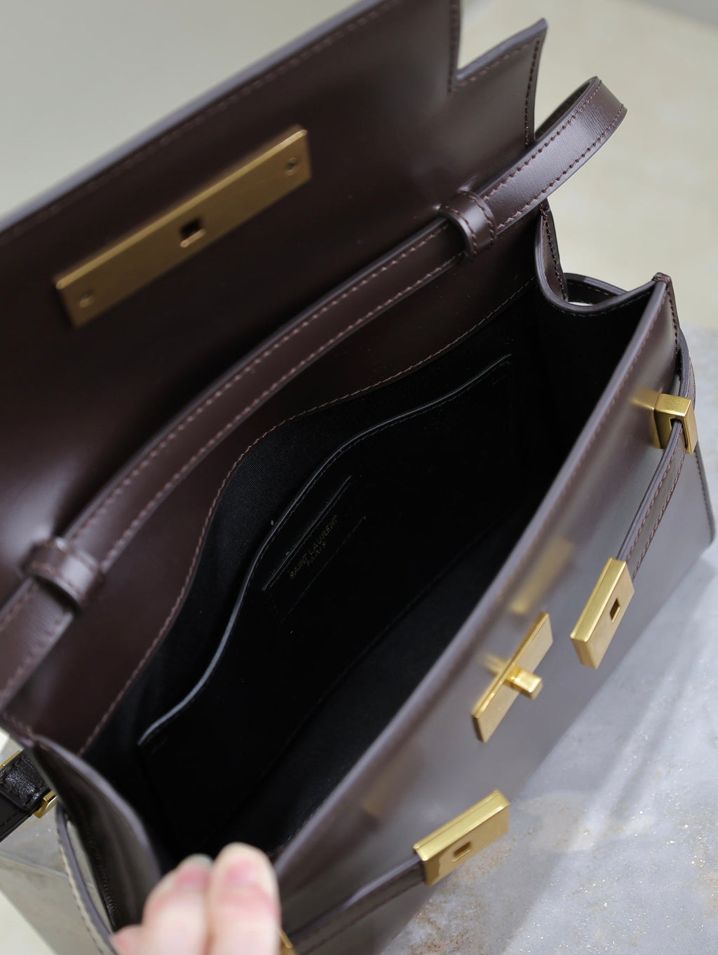 SAINT LAURENT YSL 25S MANHATTAN SMALL 24 IN ROUGE CABERNET CALFSKIN GOLD HARDWARE