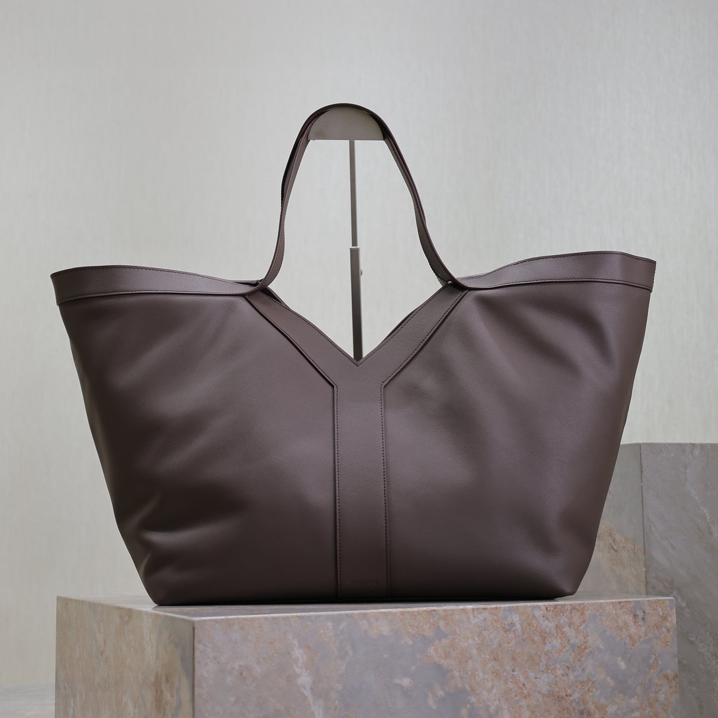 SAINT LAURENT YSL 25S Y TOTE 50 IN PURPLE BROWN CALFSKIN GOLD HARDWRE