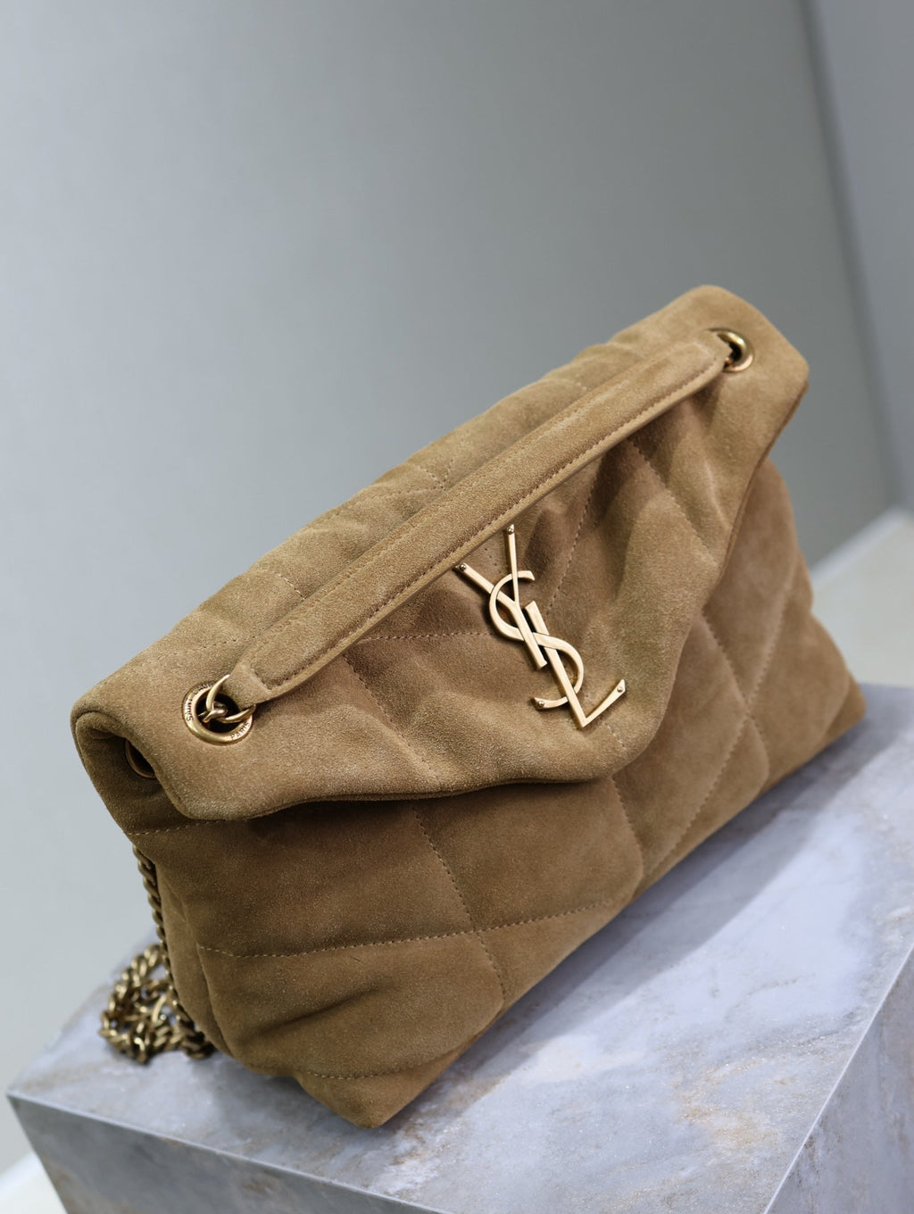 SAINT LAURENT YSL 25S LOULOU PUFFER MM 29 IN TAN BROWN SUEDE GOLD HARDWRE