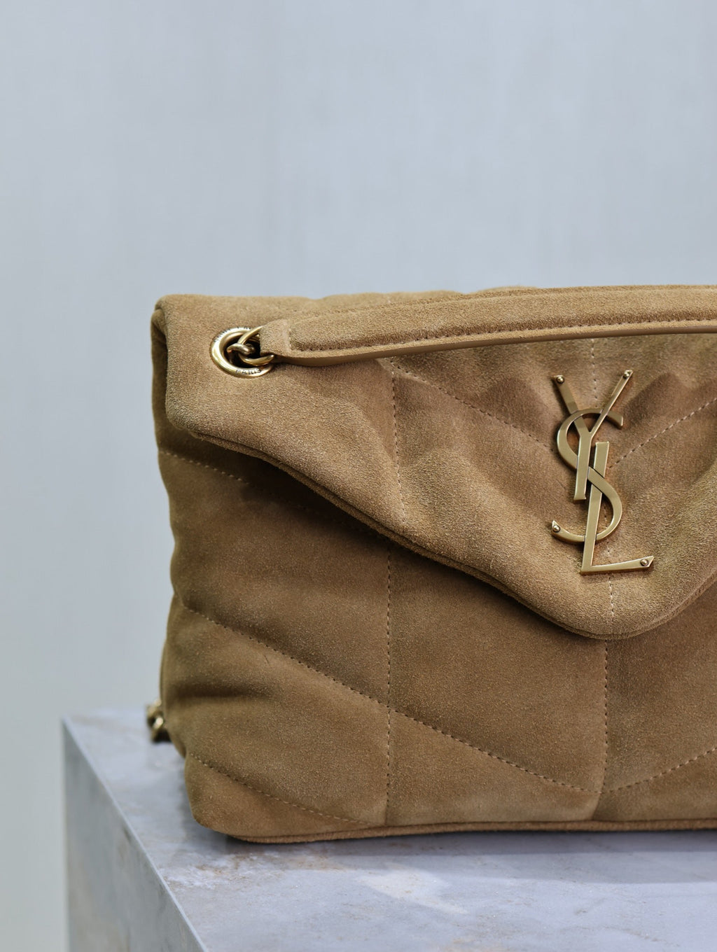 SAINT LAURENT YSL 25S LOULOU PUFFER MM 29 IN TAN BROWN SUEDE GOLD HARDWRE