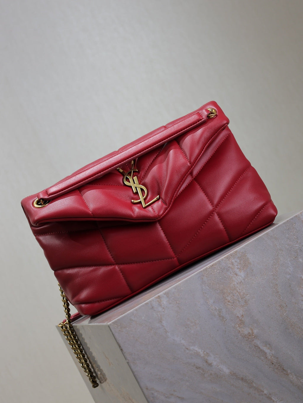 SAINT LAURENT PUFFER SMALL 29 IN RED LAMBSKIN GOLD HARDWARE