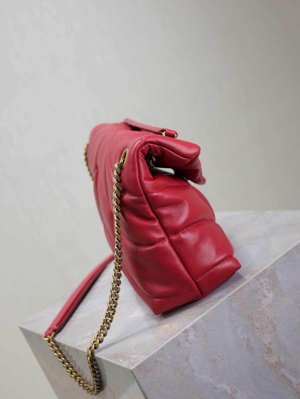 SAINT LAURENT PUFFER SMALL 29 IN RED LAMBSKIN GOLD HARDWARE