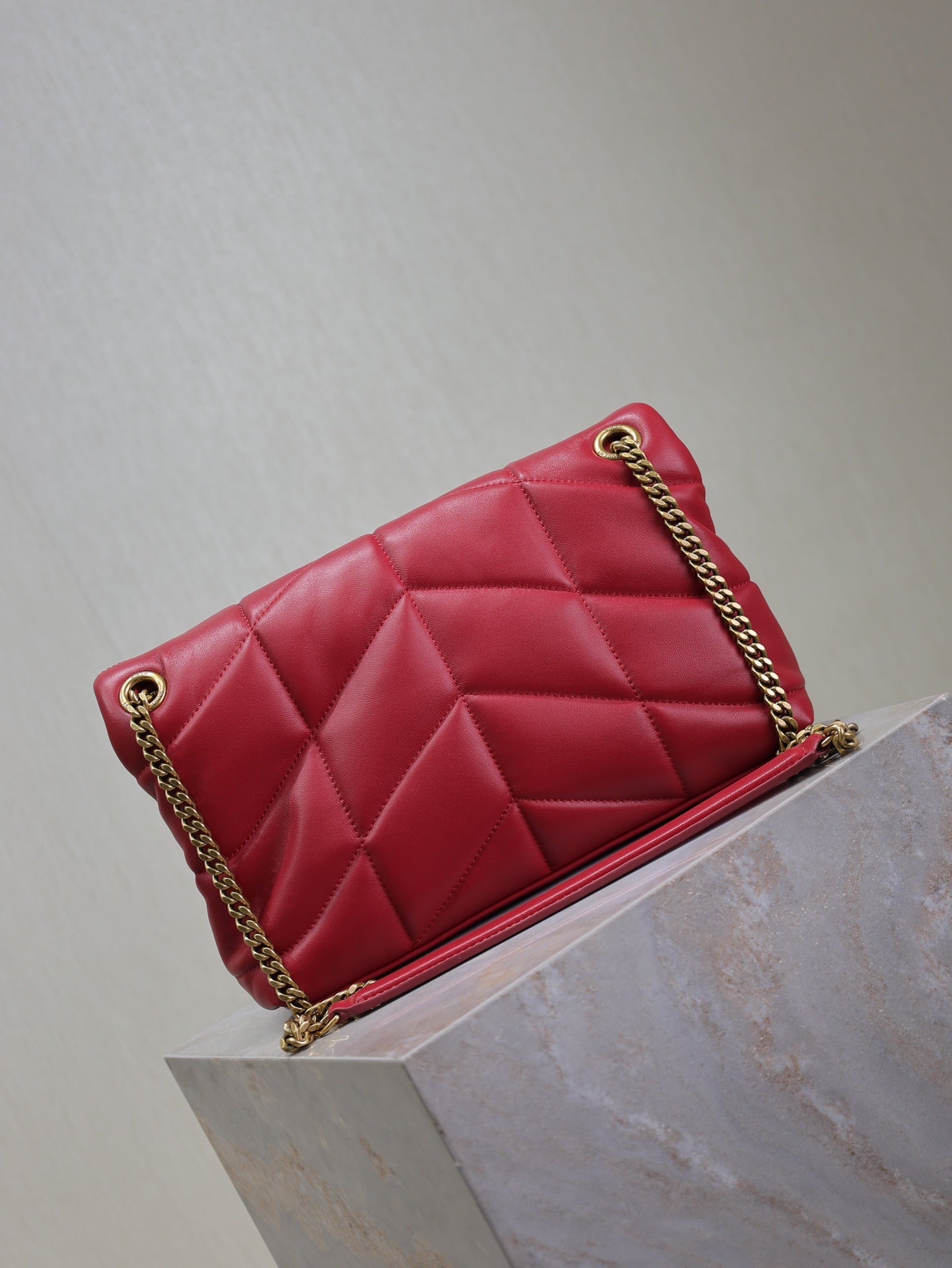 SAINT LAURENT PUFFER SMALL 29 IN RED LAMBSKIN GOLD HARDWARE