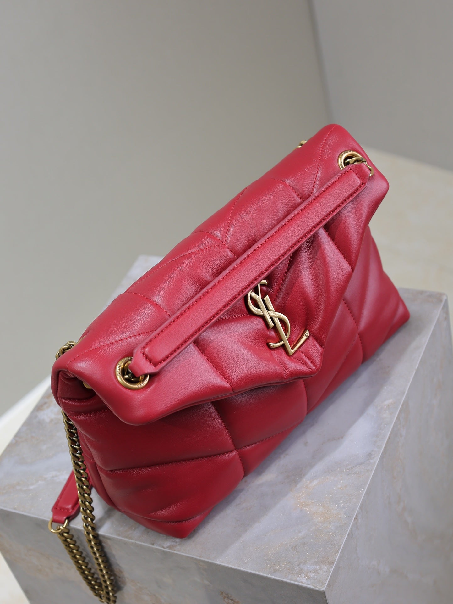 SAINT LAURENT PUFFER SMALL 29 IN RED LAMBSKIN GOLD HARDWARE