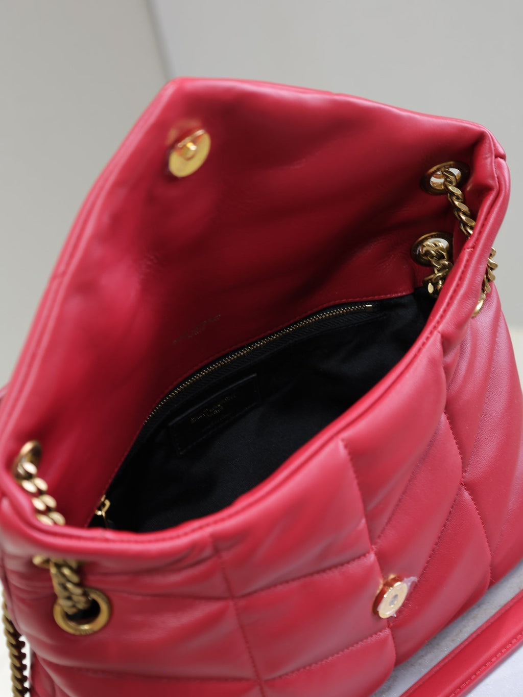 SAINT LAURENT PUFFER SMALL 29 IN RED LAMBSKIN GOLD HARDWARE