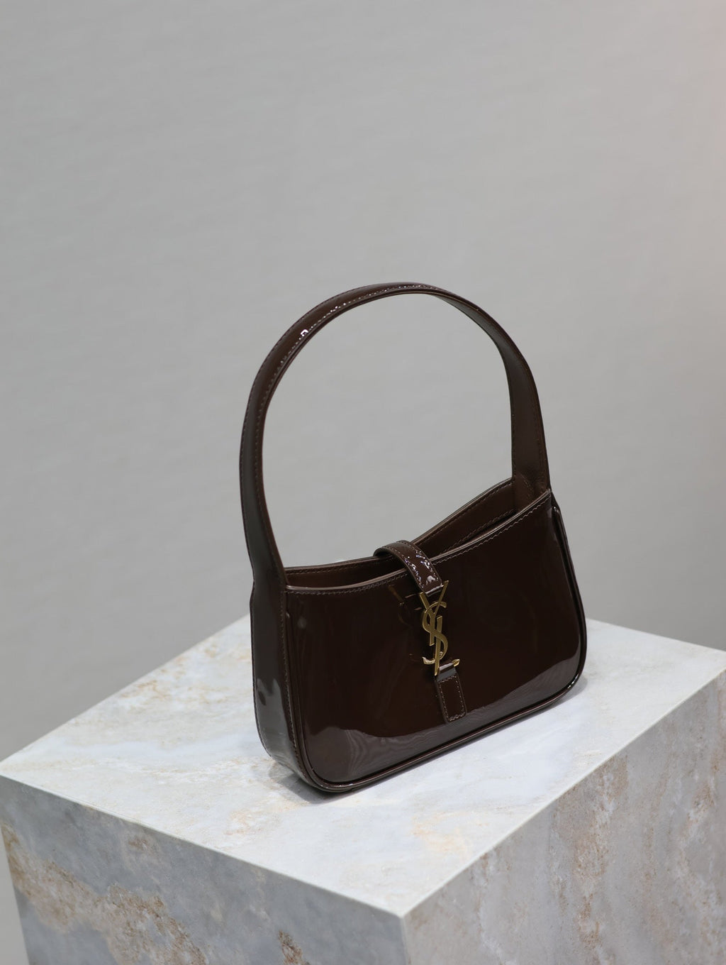 SAINT LAURENT LE 5 À 7 MINI BAG 19 IN CHOCOLATE PATENT CALFSKIN GOLD LOGO