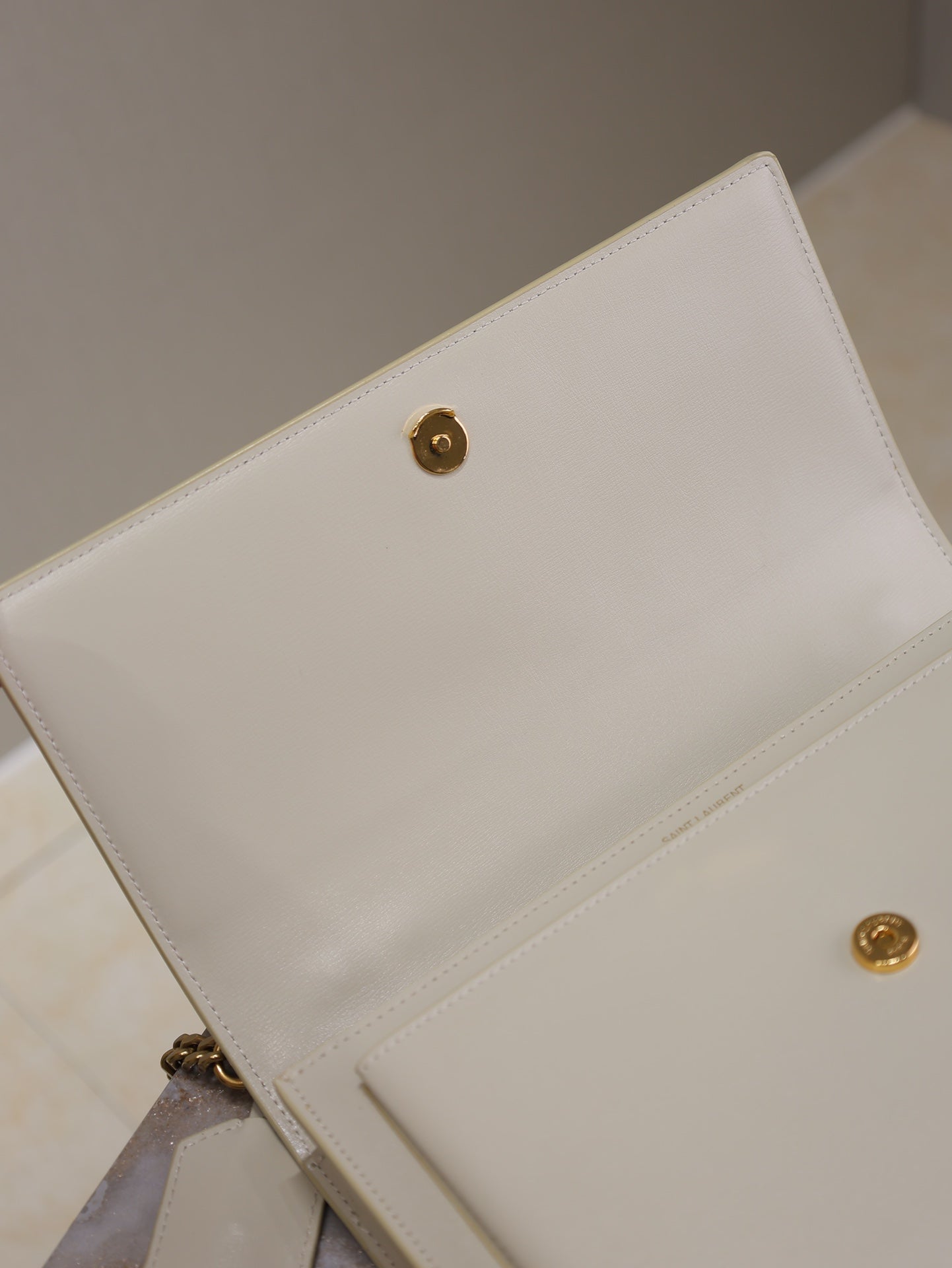 SAINT LAURENT YSL 25S SUNSET MM 25 IN IVORY CALFSKIN GOLD HARDWARE