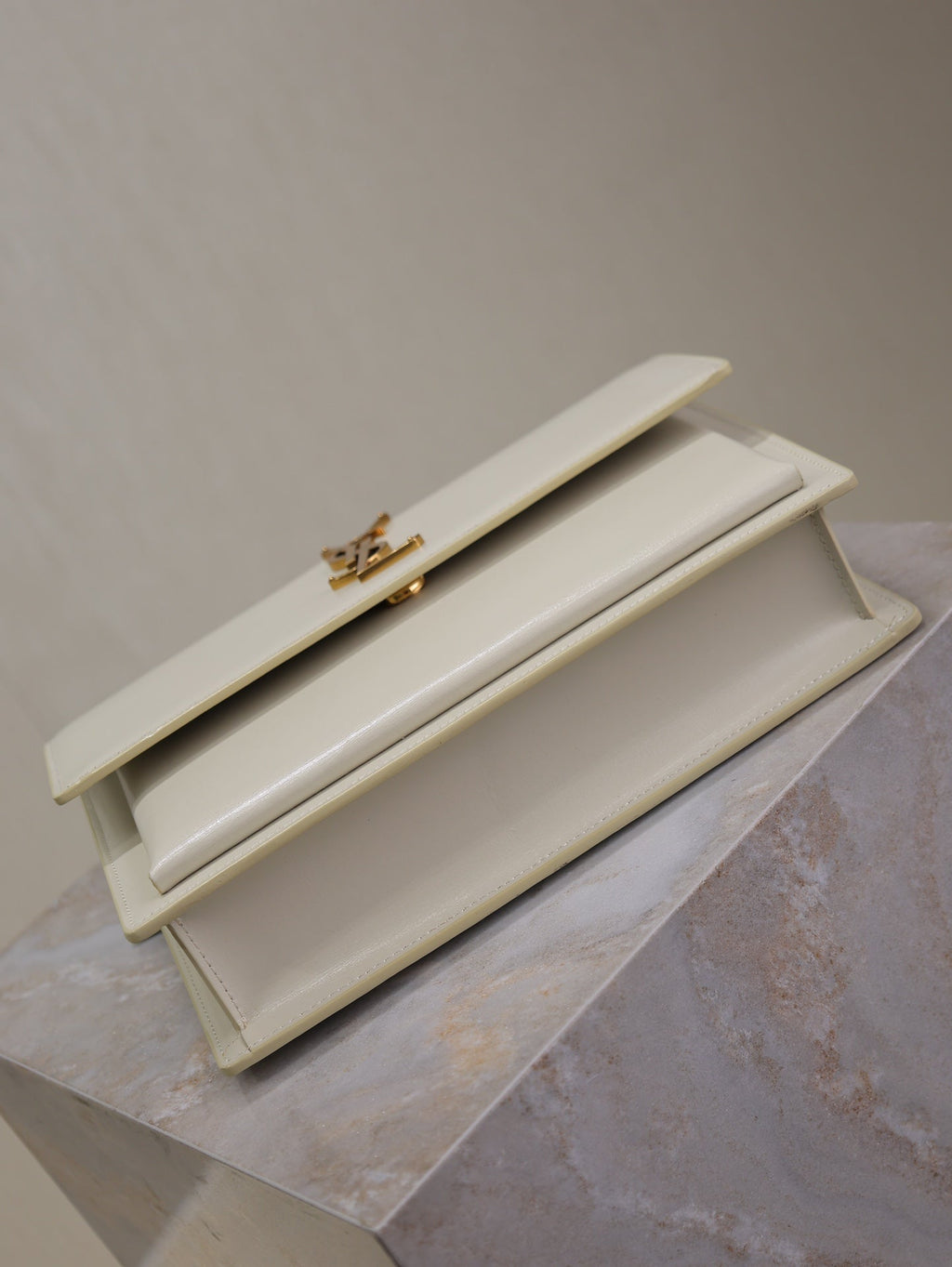 SAINT LAURENT YSL 25S SUNSET MM 25 IN IVORY CALFSKIN GOLD HARDWRE