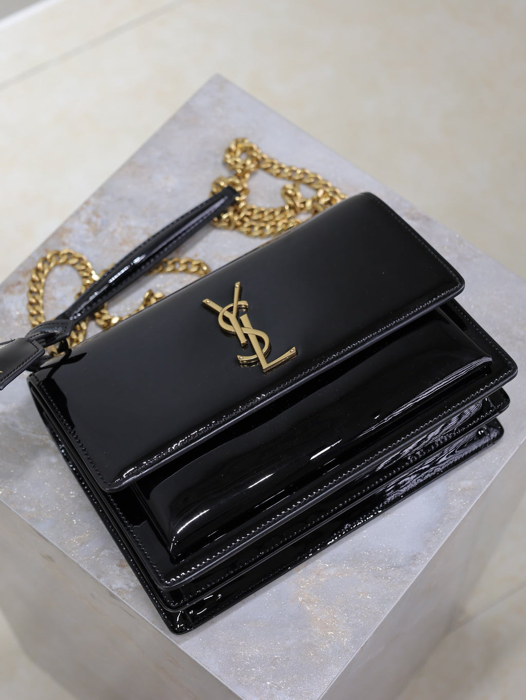 SAINT LAURENT YSL 25S SUNSET MEDIUM 22 IN BLACK SHINY CALFSKIN GOLD HARDWARE