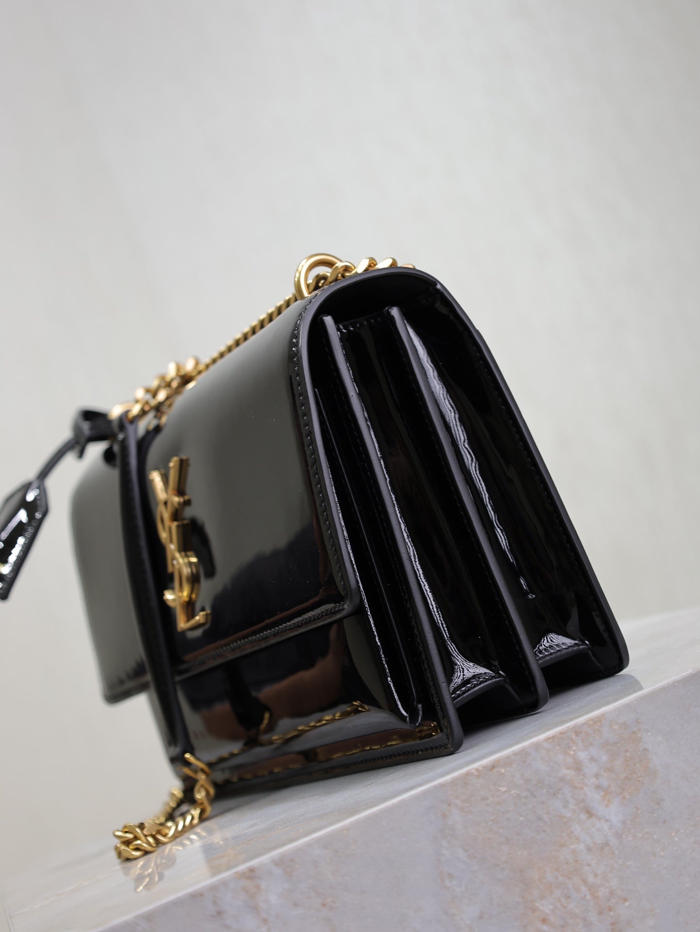 SAINT LAURENT YSL 25S SUNSET MEDIUM 22 IN BLACK SHINY CALFSKIN GOLD HARDWRE