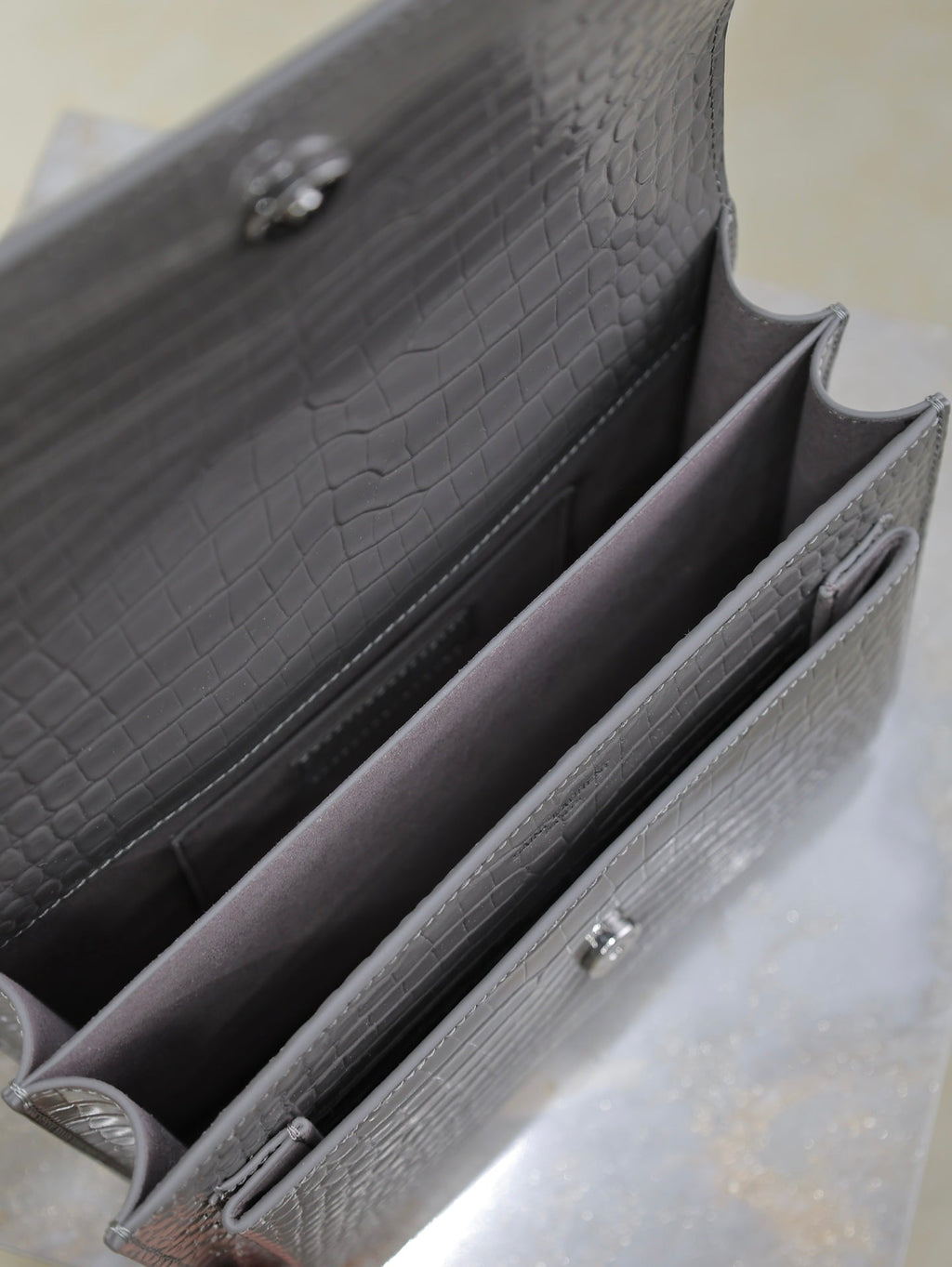 SAINT LAURENT YSL 25S SUNSET MEDIUM 22 IN DARK GRAY CROCODILE-EMBOSSED SHINY CALFSKIN SILVER HARDWRE