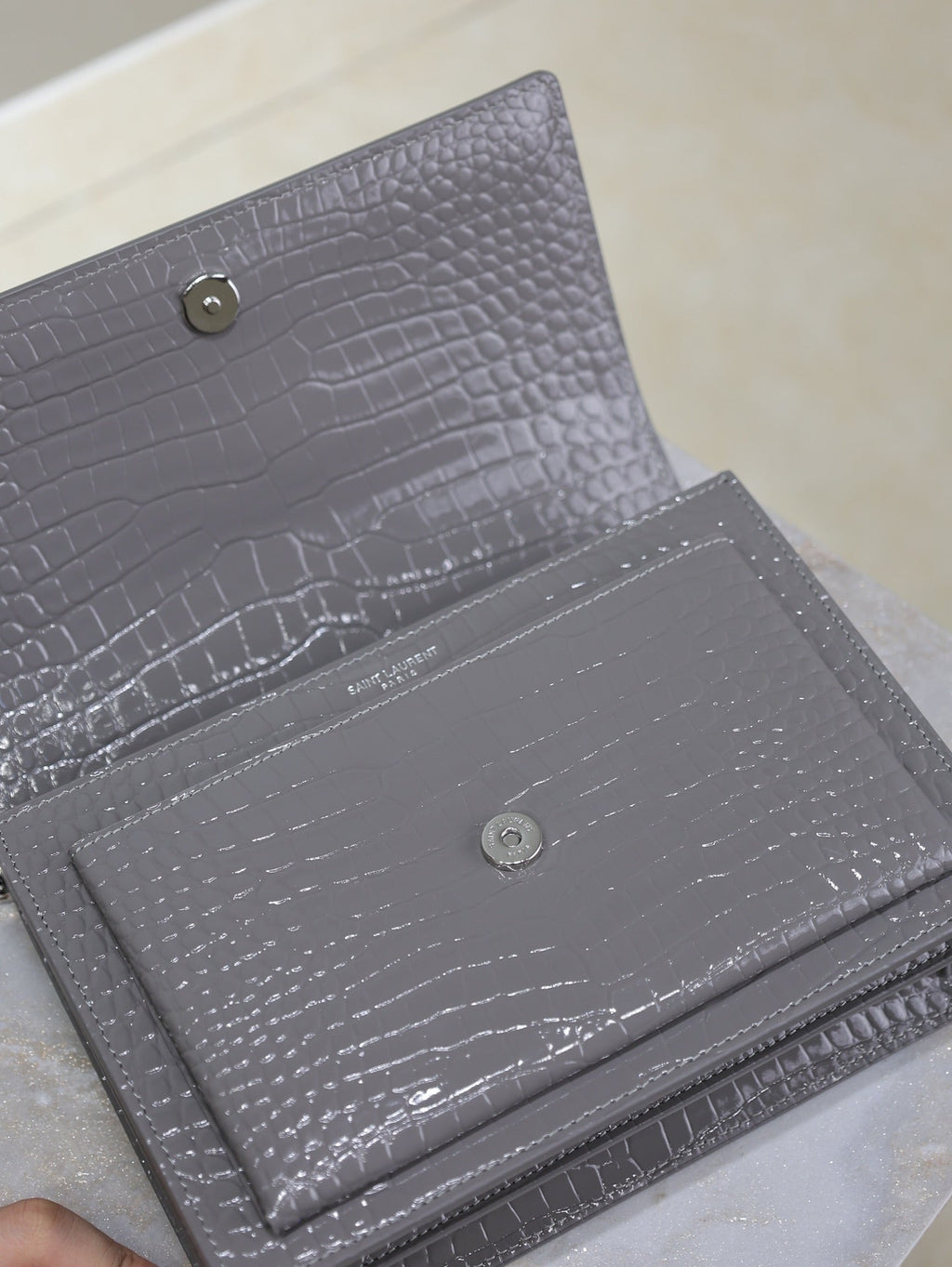 SAINT LAURENT YSL 25S SUNSET MEDIUM 22 IN DARK GRAY CROCODILE-EMBOSSED SHINY CALFSKIN SILVER HARDWRE